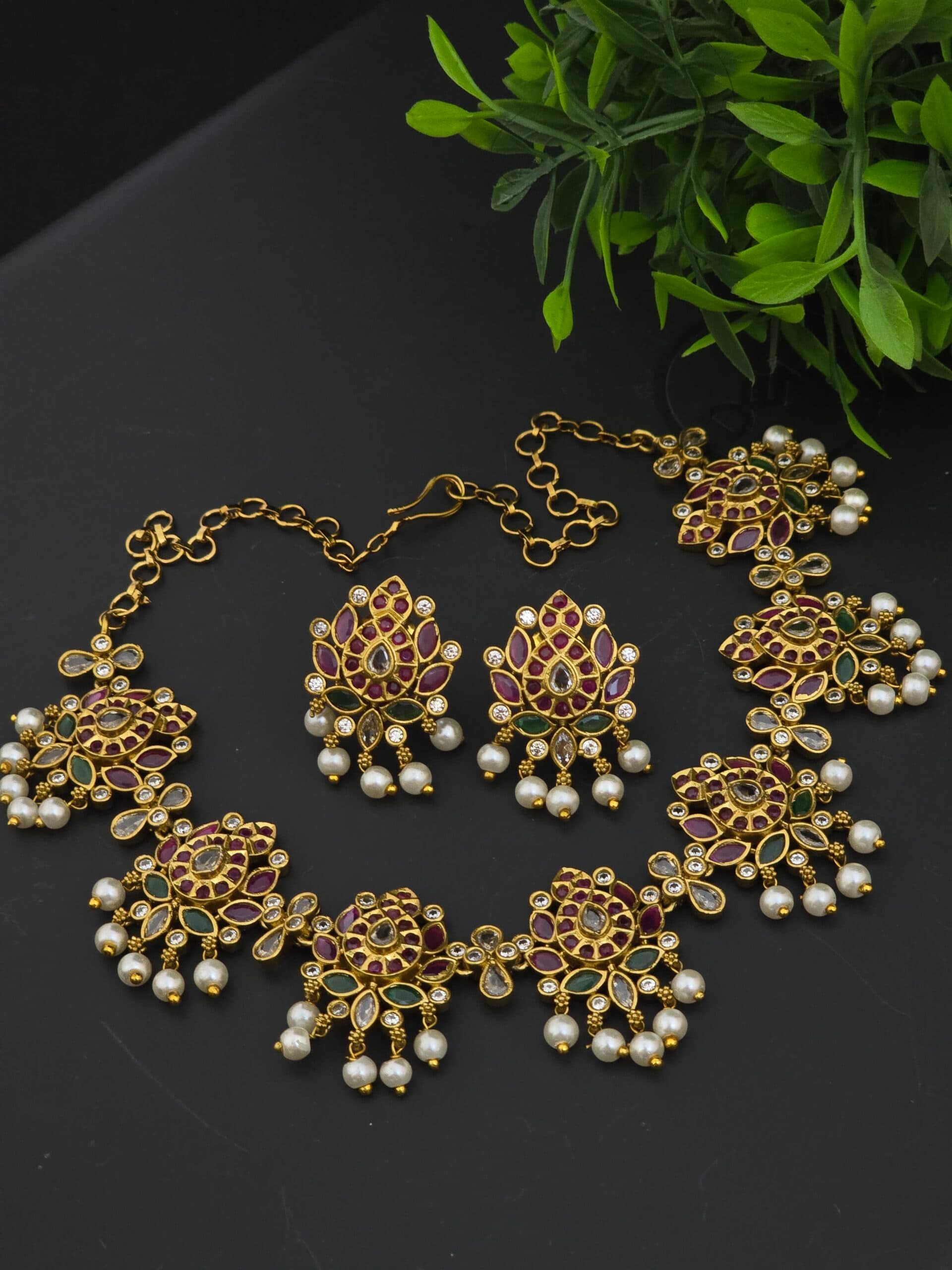 Premium matt lotus necklace with earings