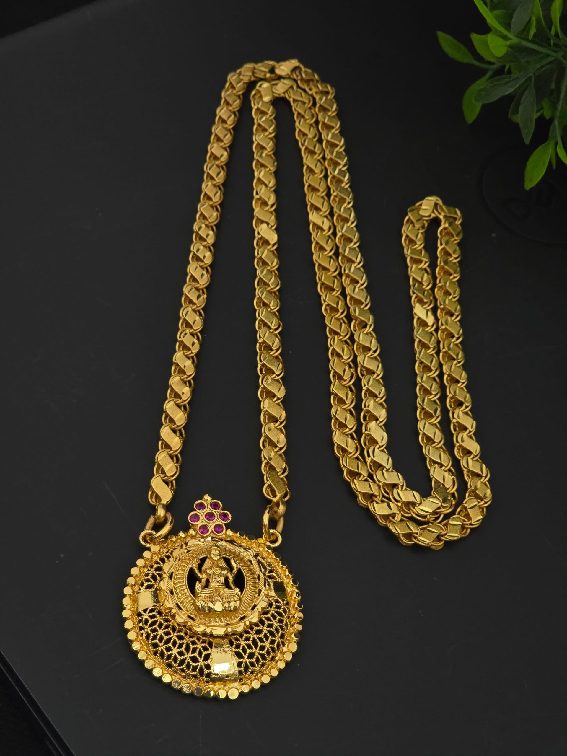 Premium foaming 32 inch lakshmi dollar chain