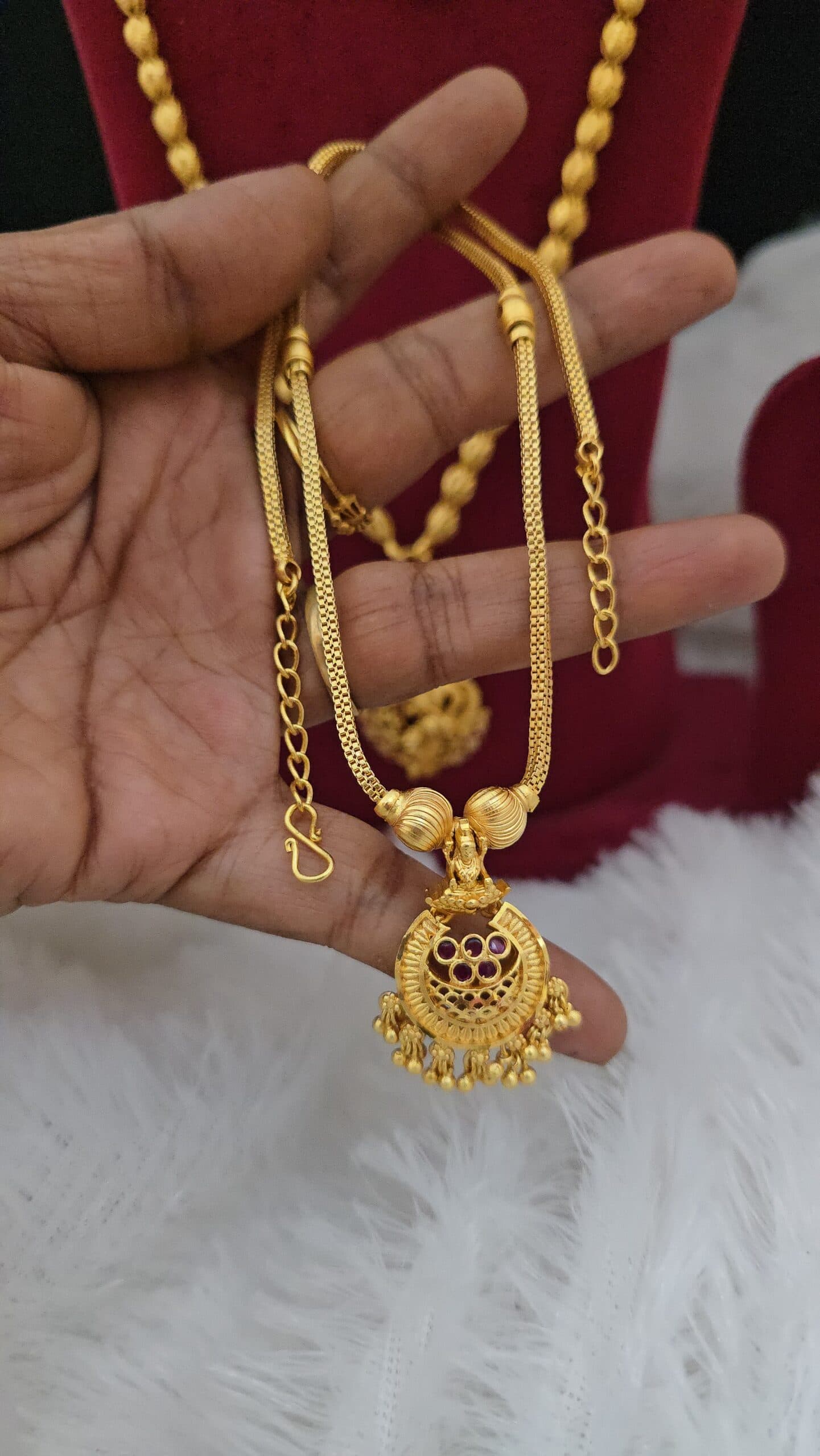 Premium foaming lakshmi stone necklace