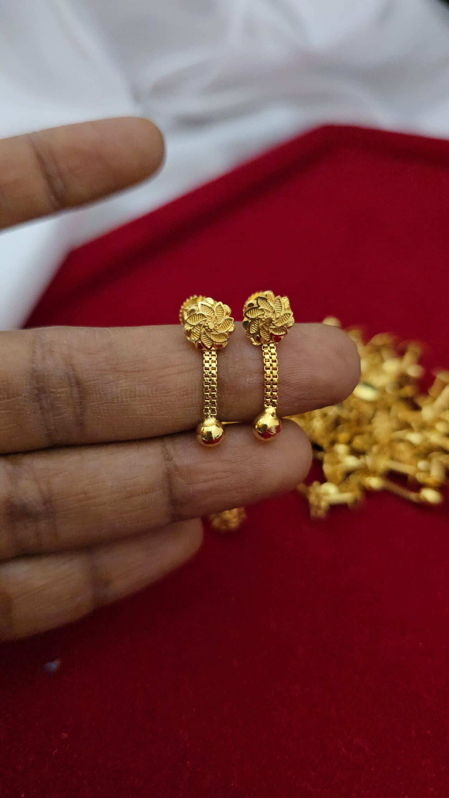 Premium foaming chain drops earings