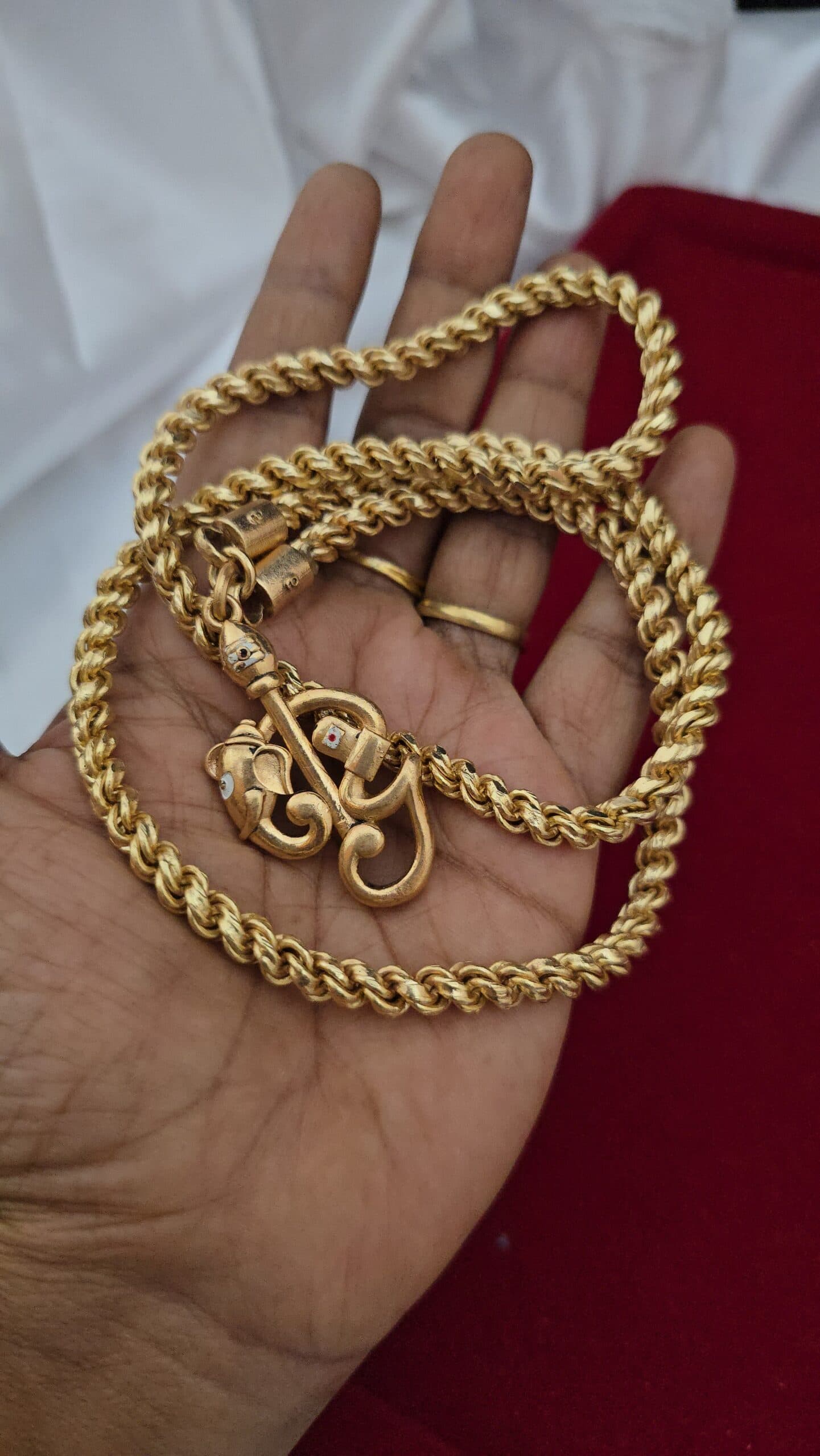 Premium impon 28 inch om dollar chain