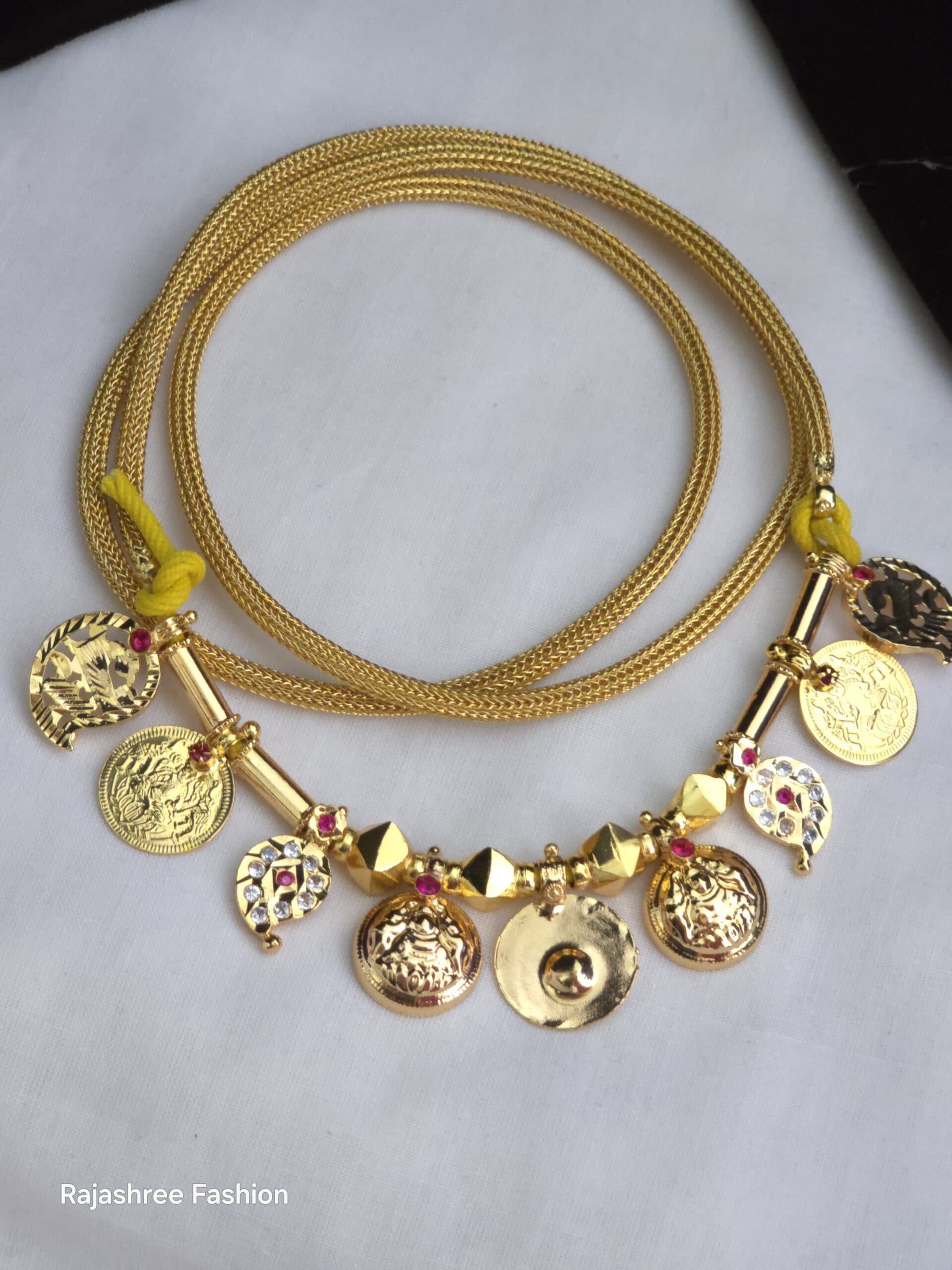 Customized thali chain with urukal
