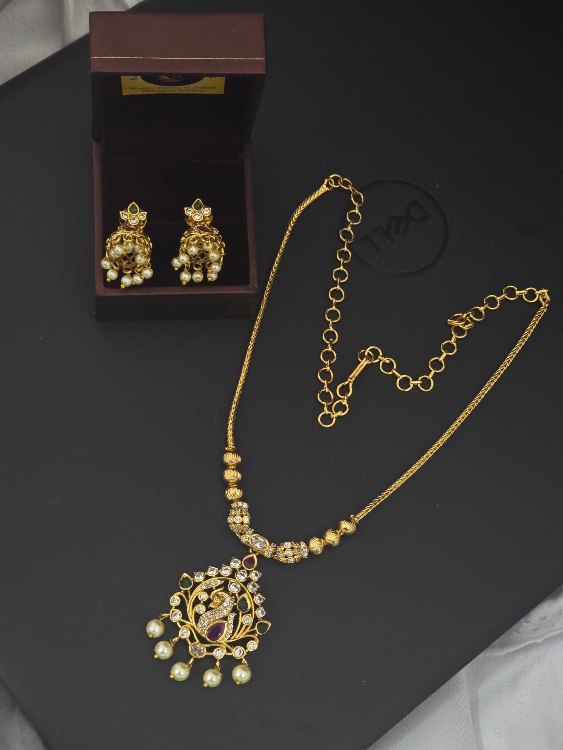 Premium matt peacock necklace with earings