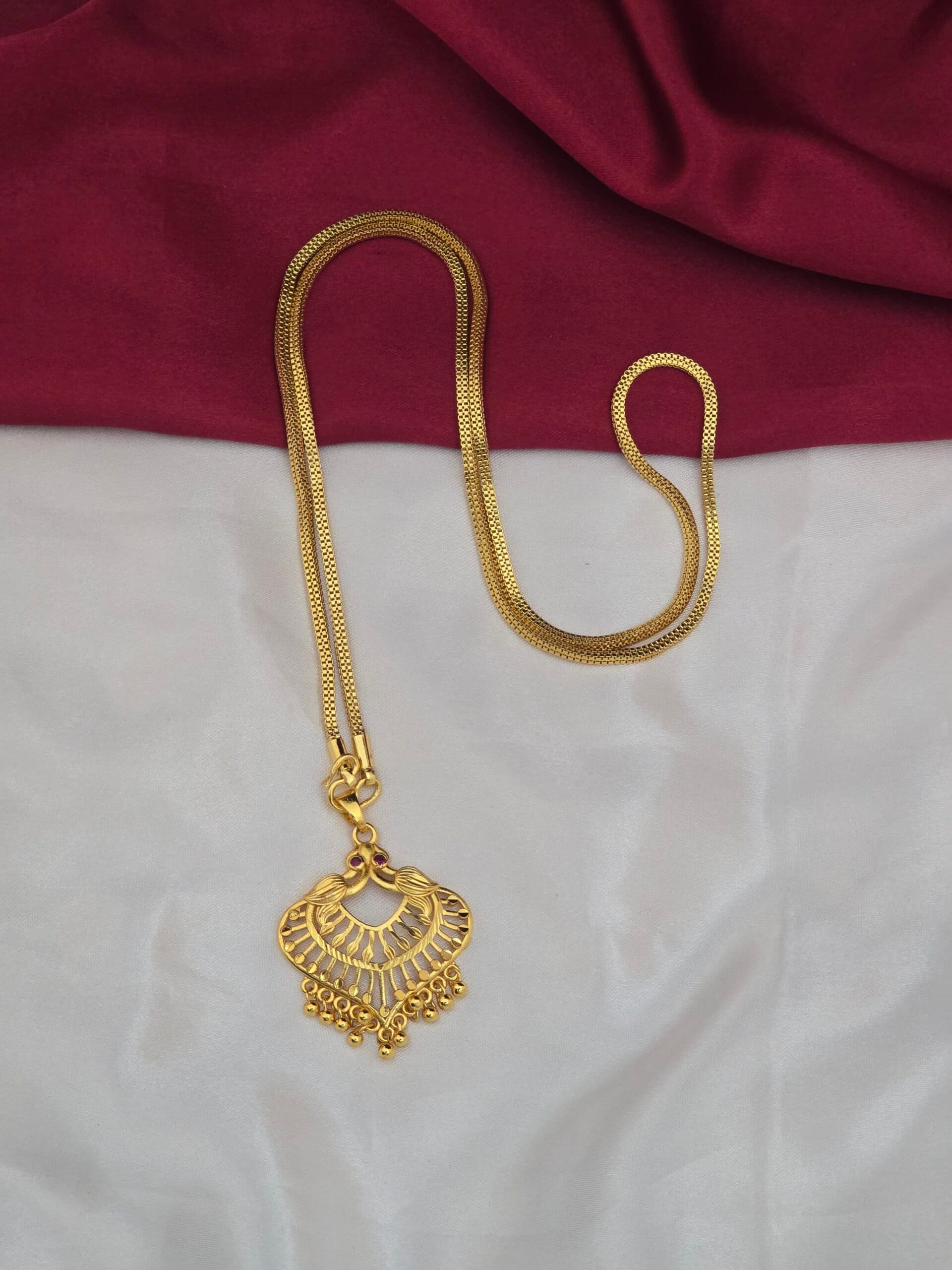Premium foaming 28 inch dollar chain