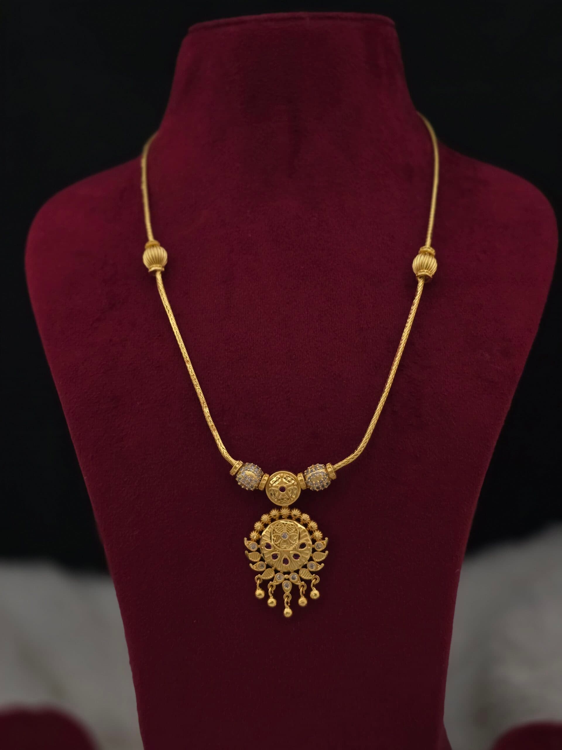 Premium matt neckalce