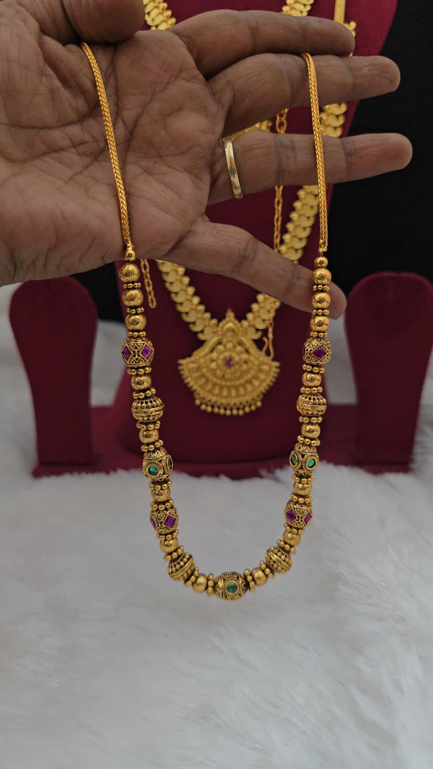 Premium matt ball chain