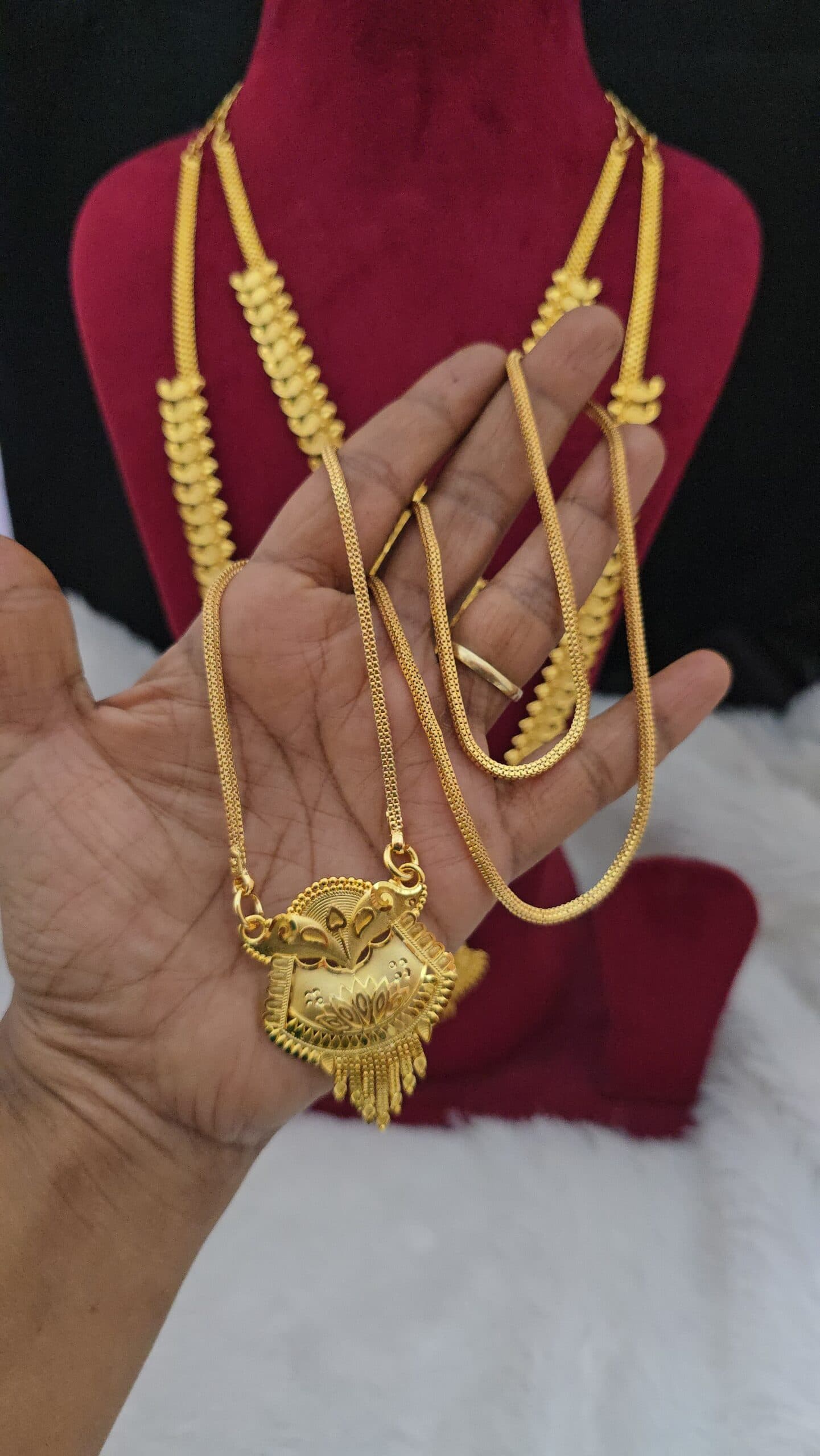 Premium foaming 28 inch dollar chain