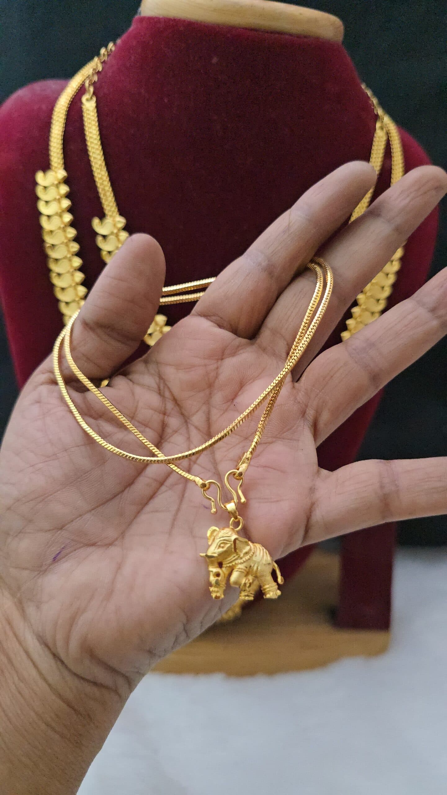 Premium foaming 18 inch elephant dollar chain oneay offer