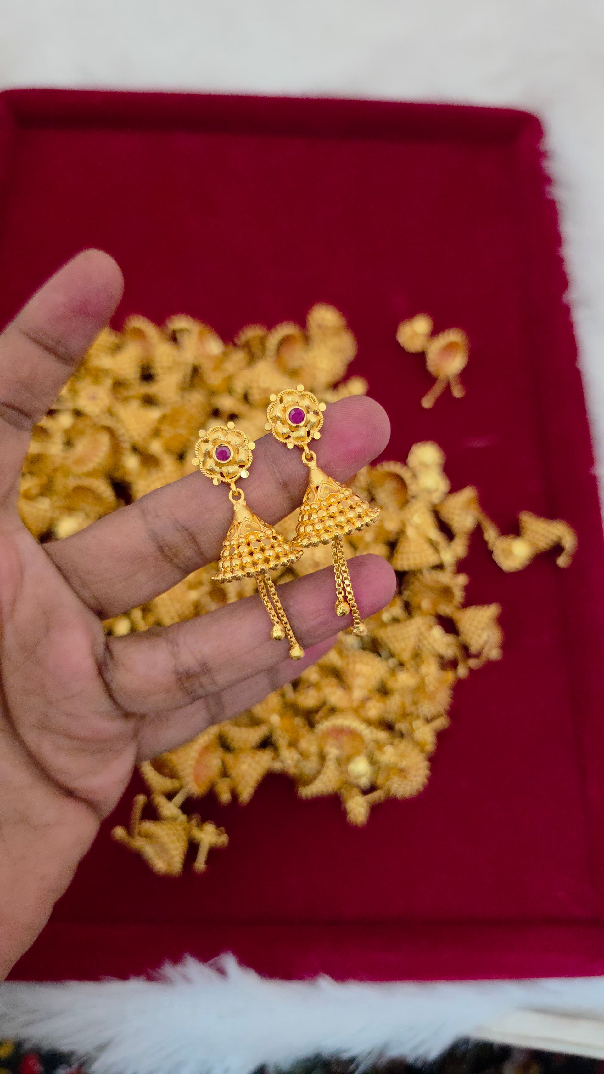 Premium foaming jhumka with chain drops