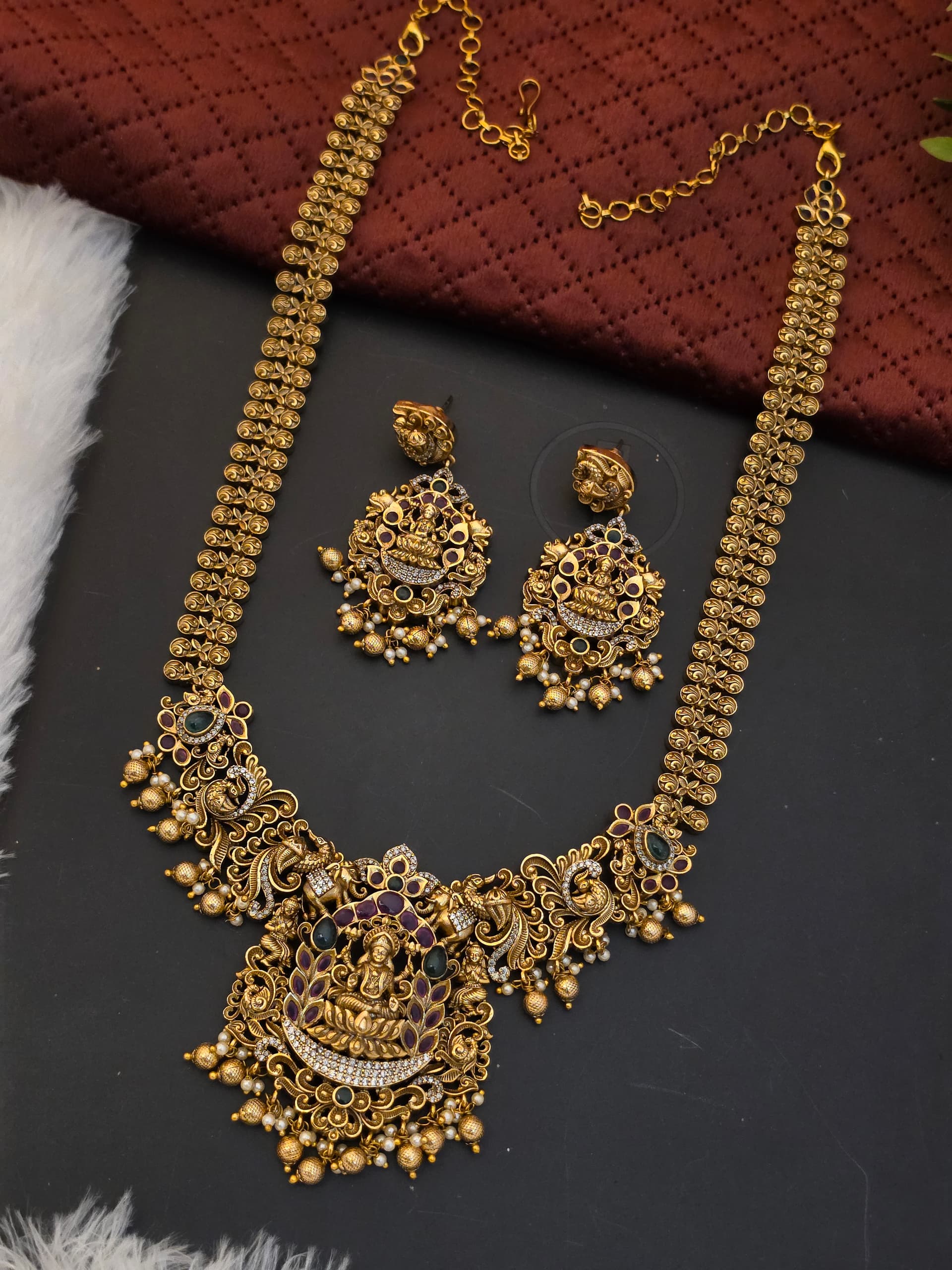 premium  matt lakshmi haram with earings