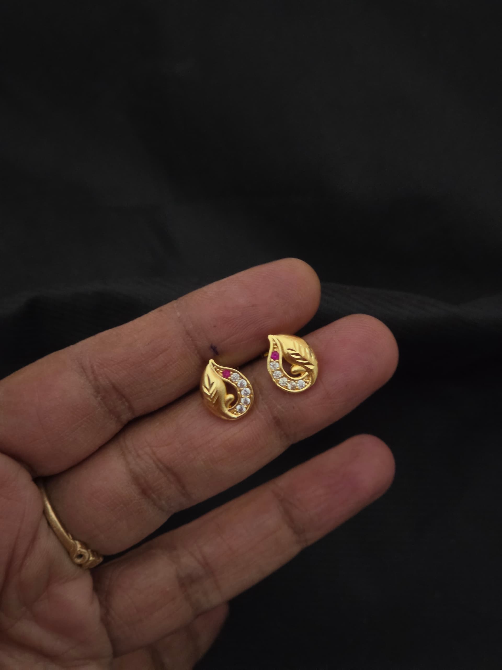 Premium foaming ad stone  stud