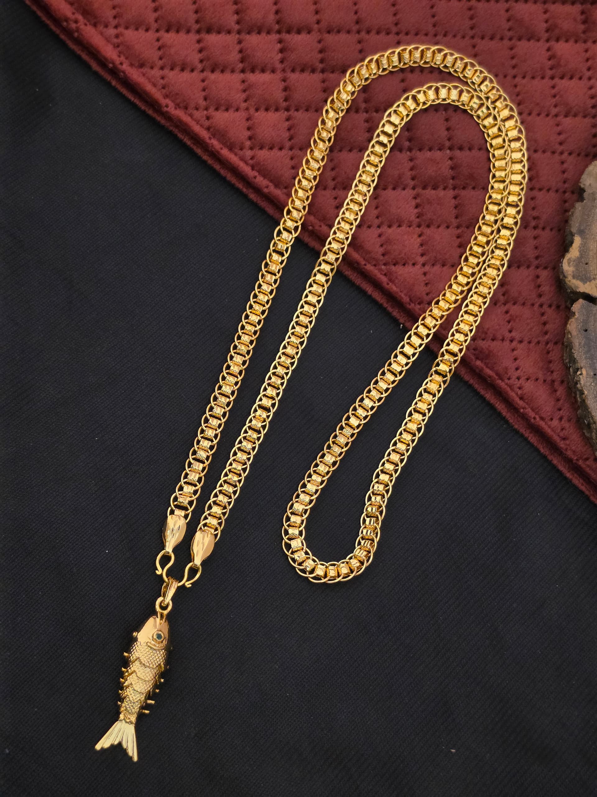 Premium foaming Fish Hook Dollar Chain 32 Inch