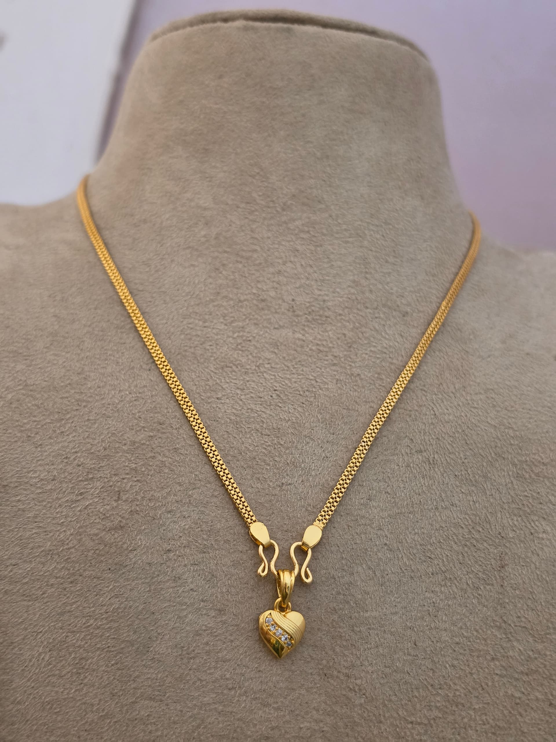 One Day Offer Foaming Heart Dollar Chain