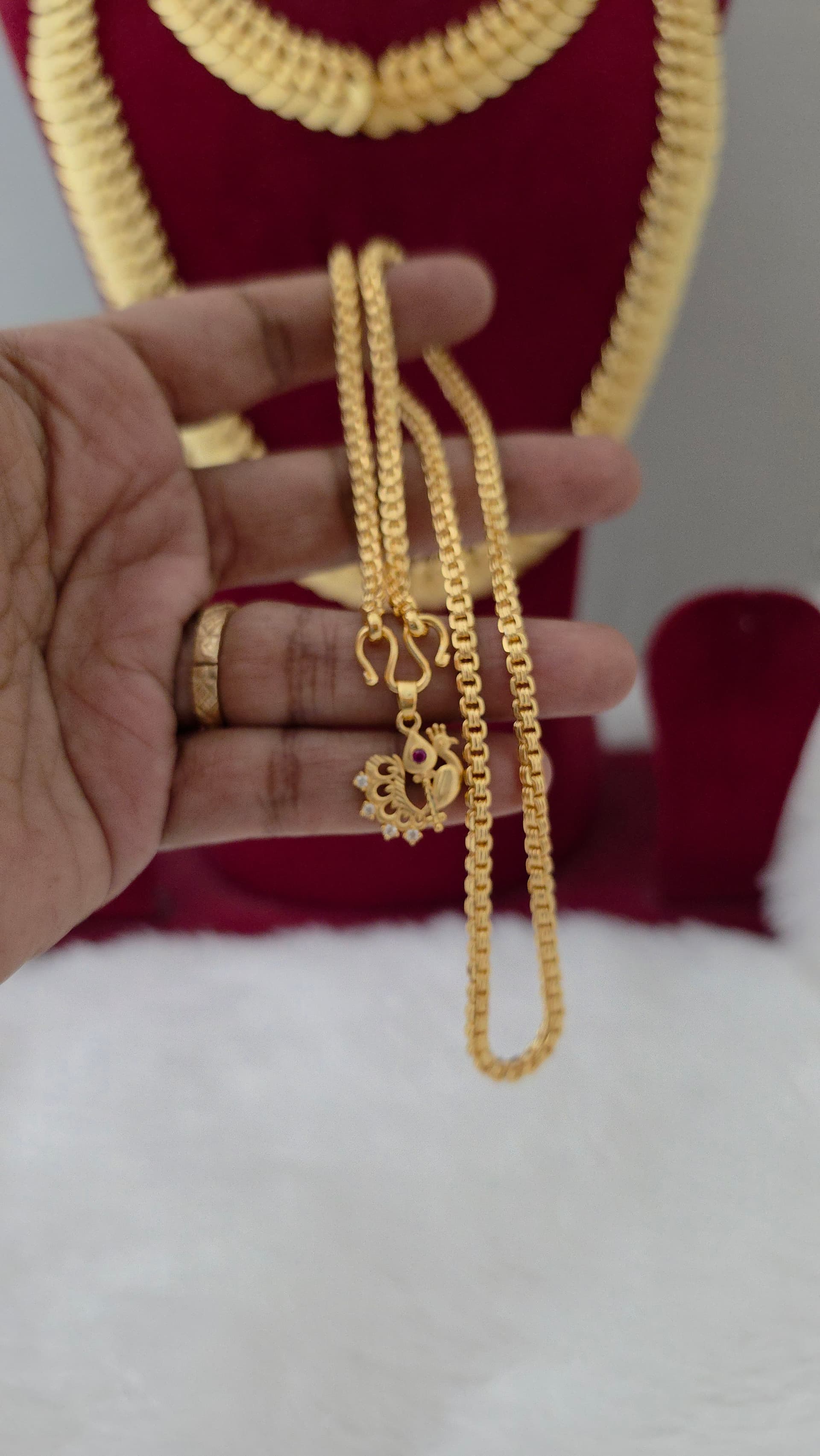 Premium foaming 18 inch one day offer vel mayil dollar chain