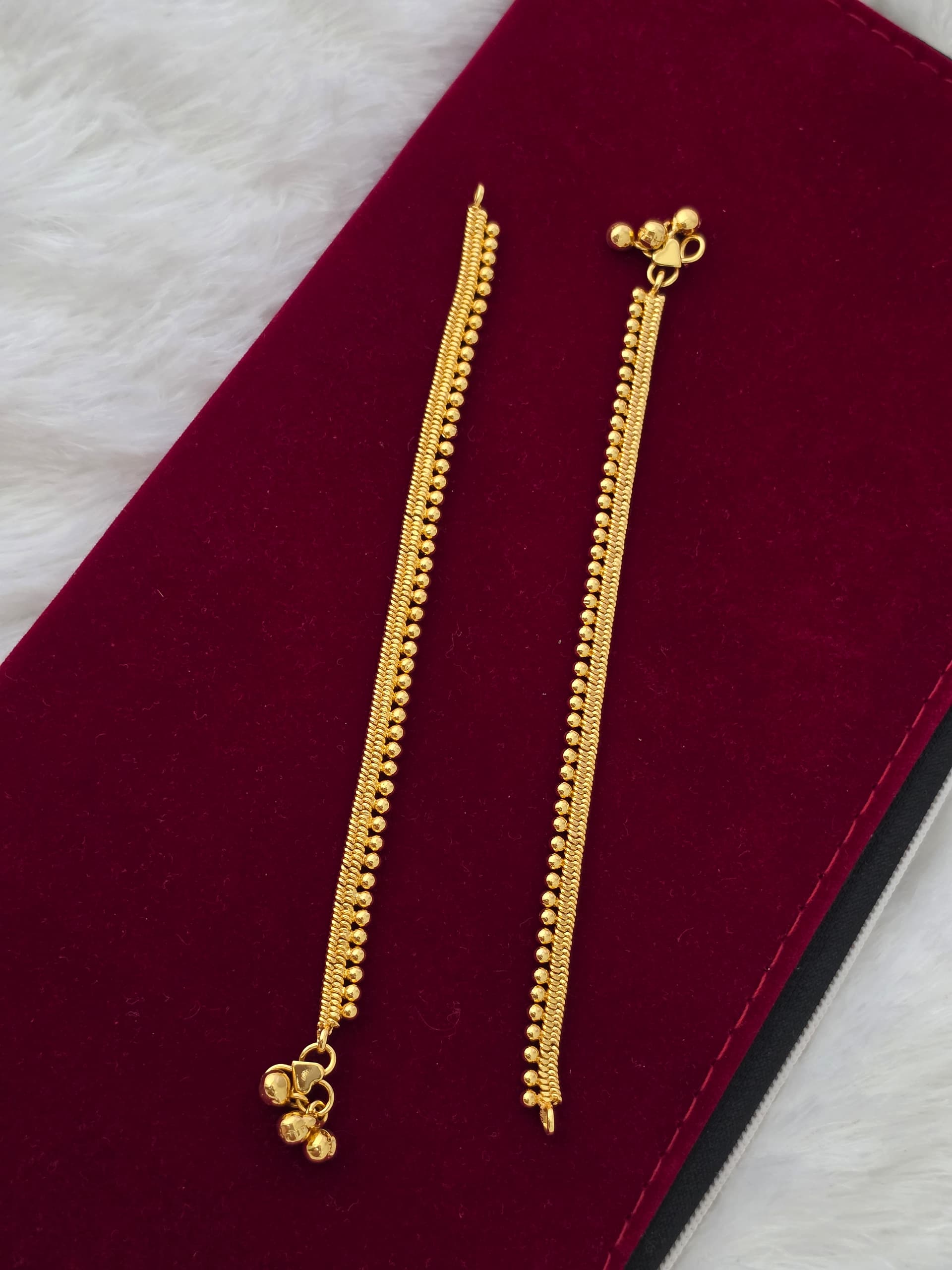 Premium foaming  ball anklets