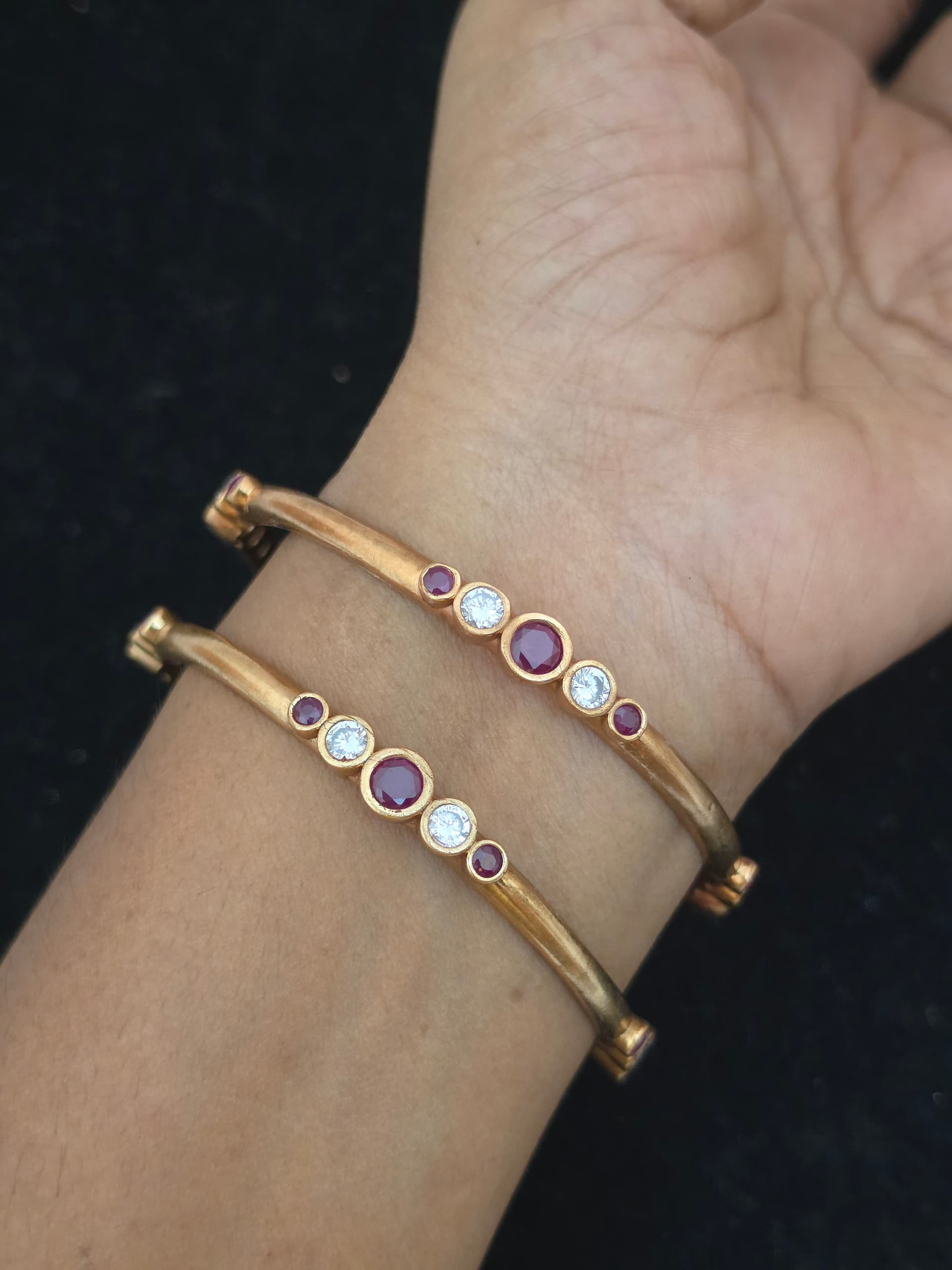 Premium impon ruby white stone bangle