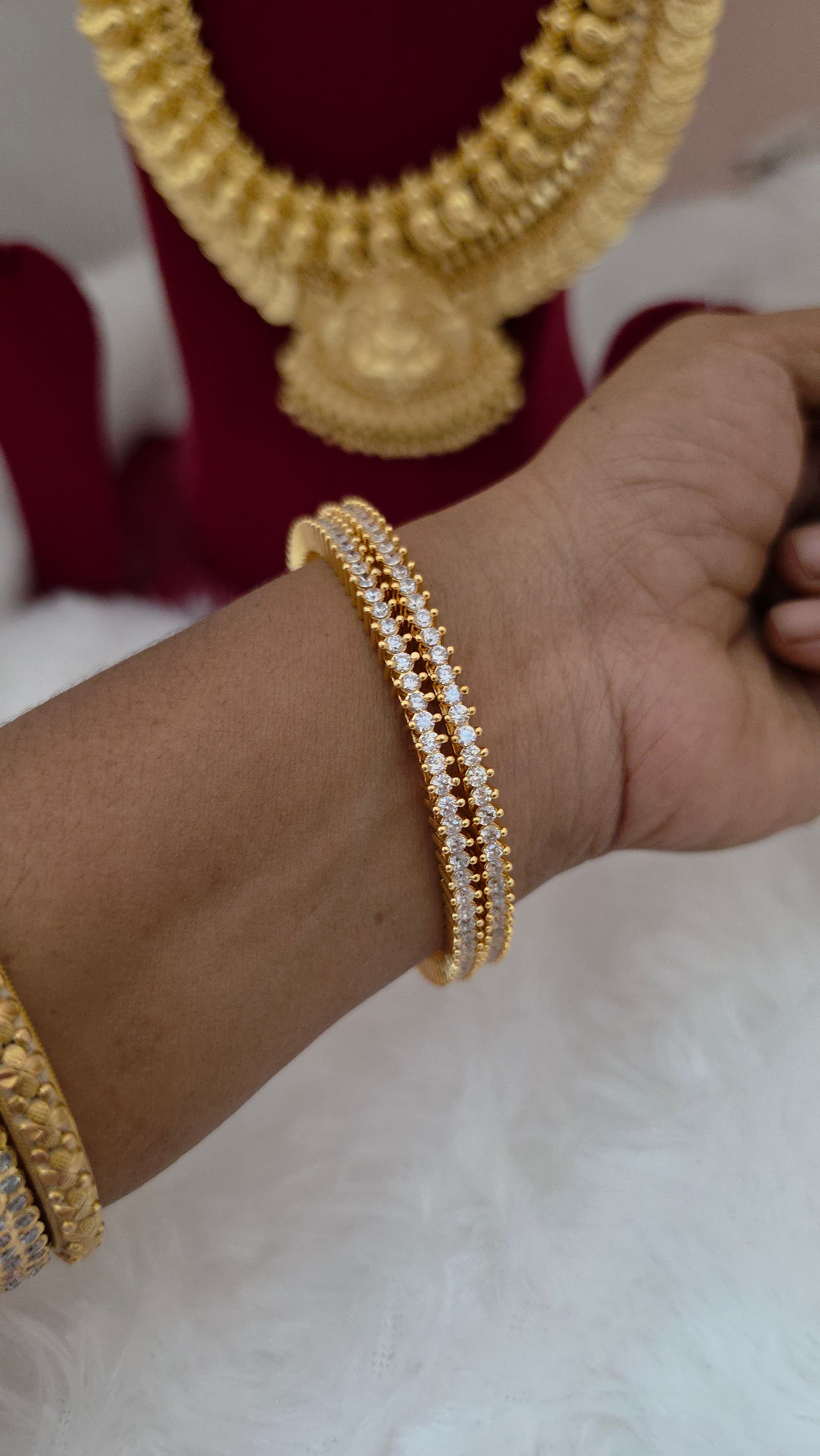 Premium  foaming ad stone  bangle 