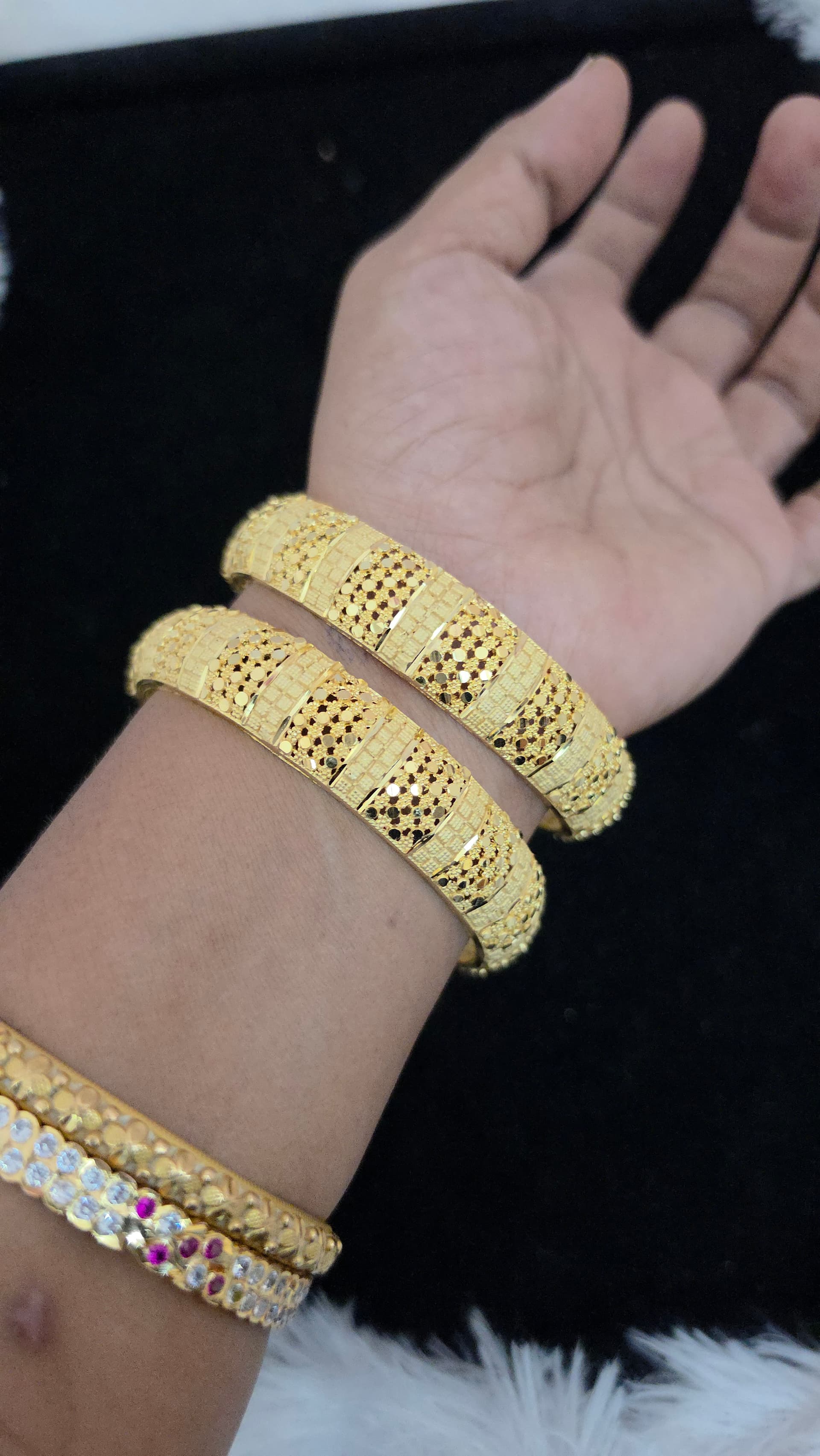 Premium foaming  bangle