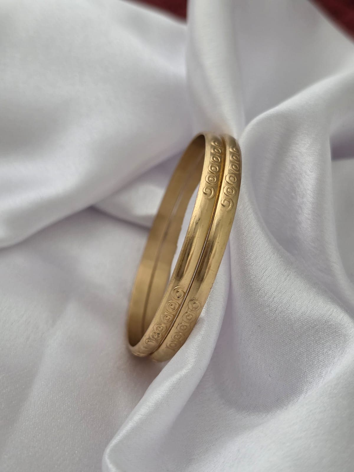 premium impon swing pattern bangle