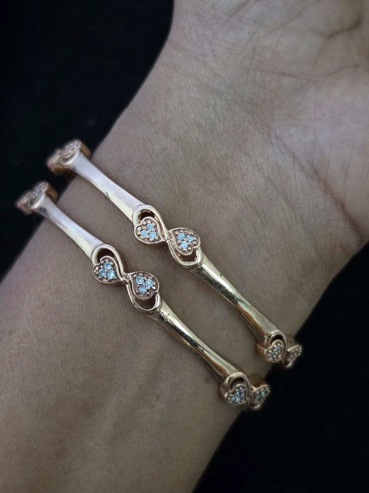 Premium impon ad stone heart bangle