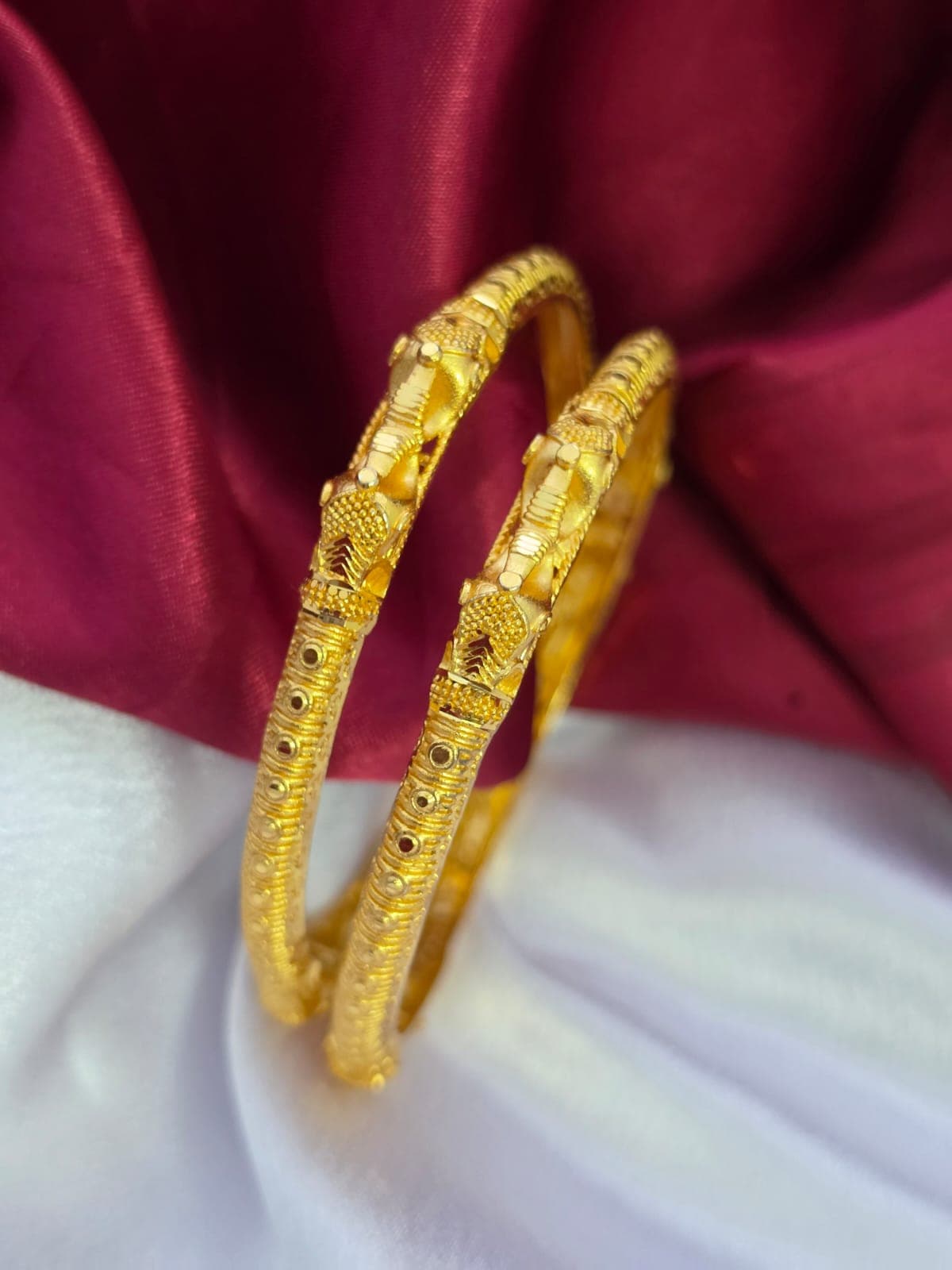 Premium foaming elephant bangle