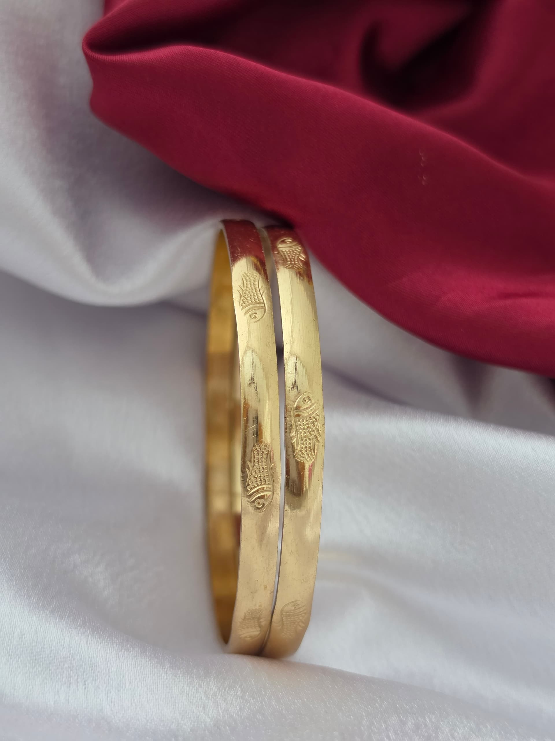 Premium impon fish pattern bangle