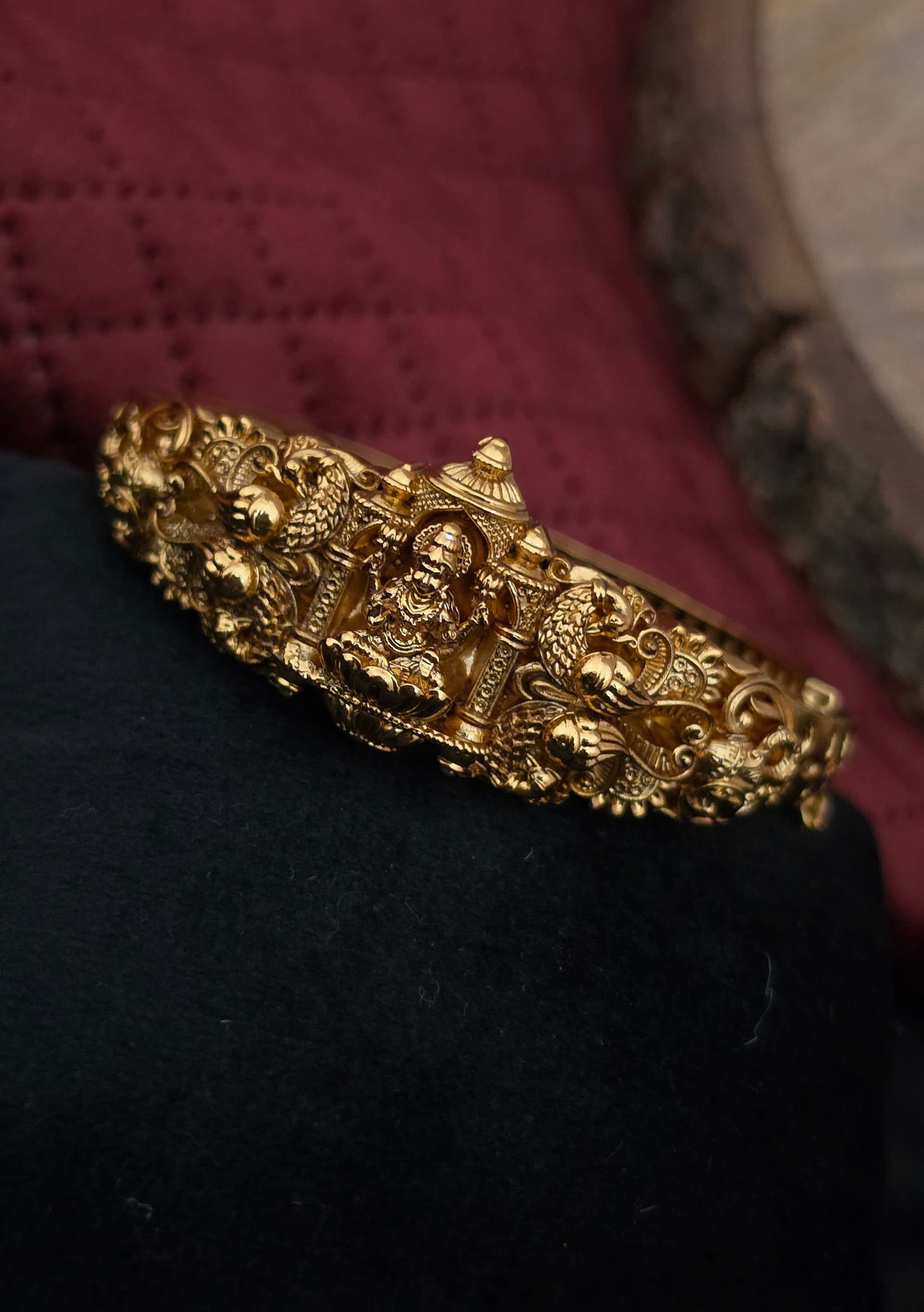 Premium matt antique adjustable bracelet