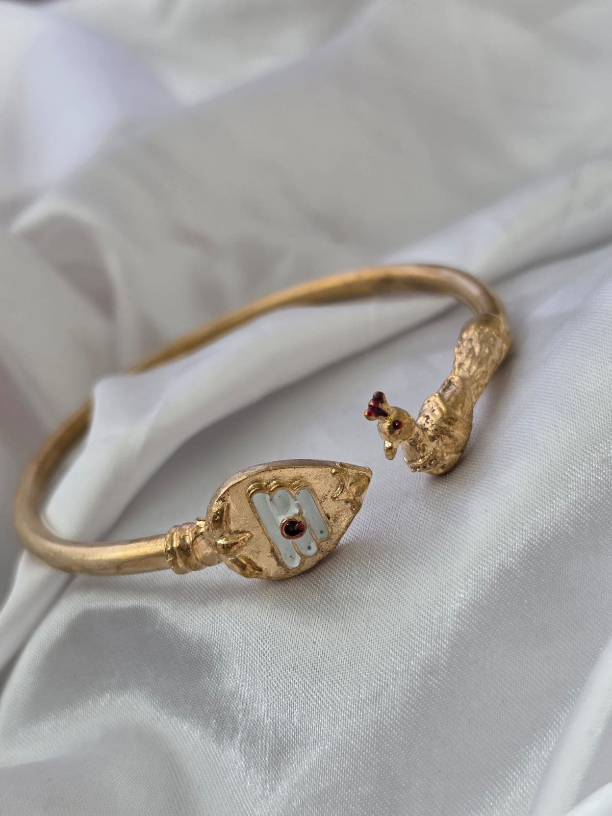 Premium impon enamel vel mayil kaapu
