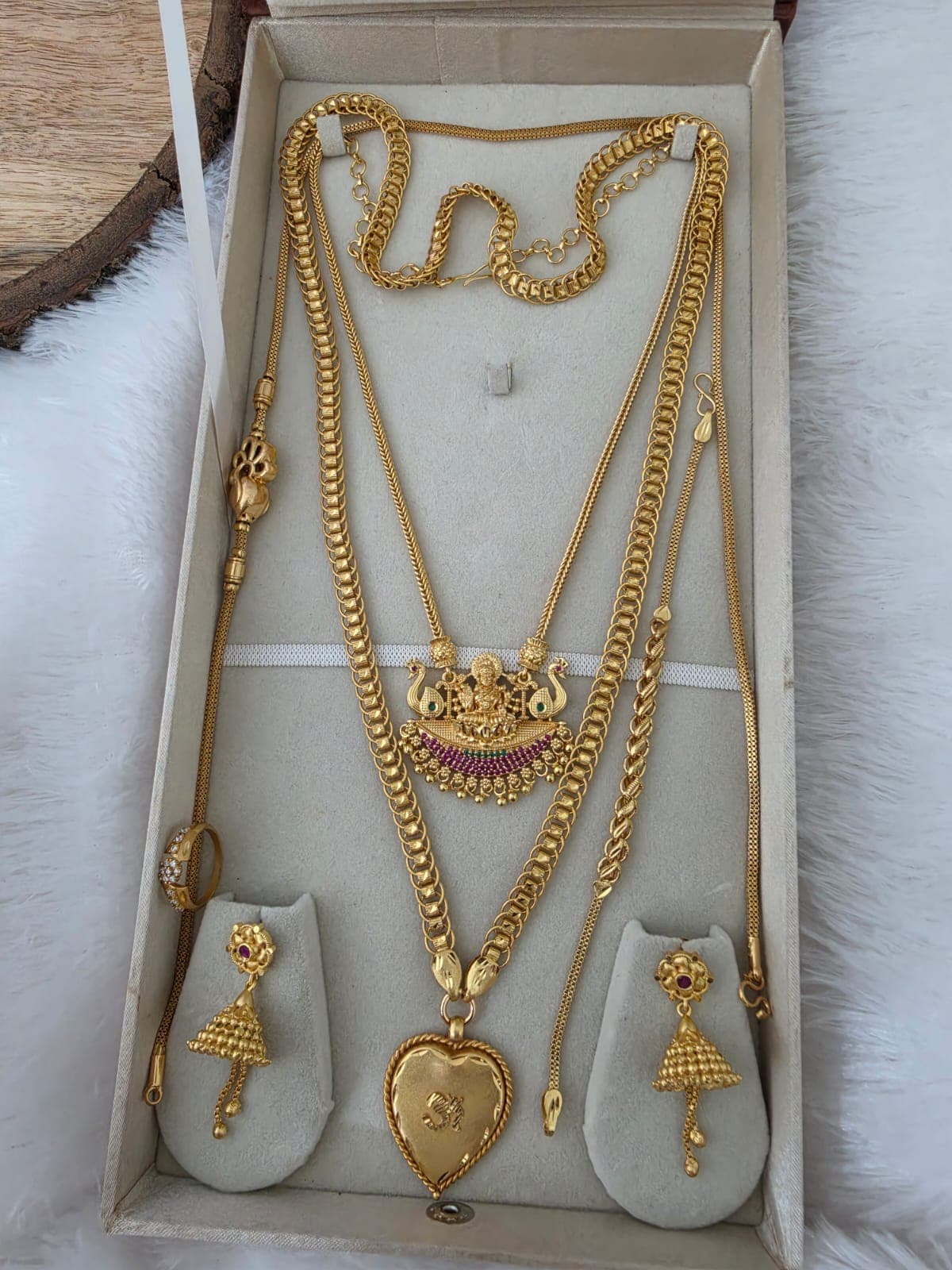 Premium foaming devotional combo with dollar chains, mugapppu chain, jhumka, bracelet and ring