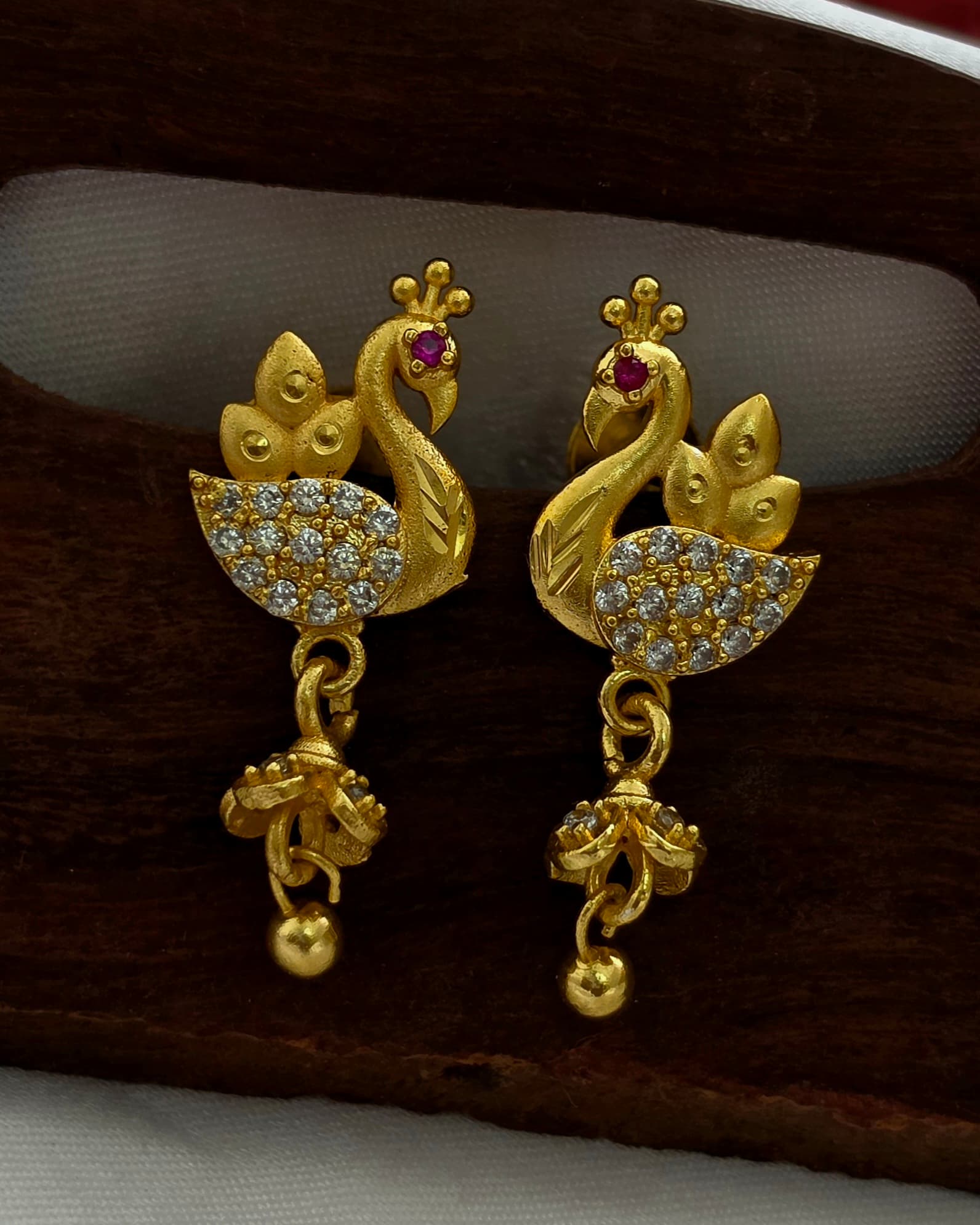 Premium Foaming Ad stone Peacock Jhumkha.