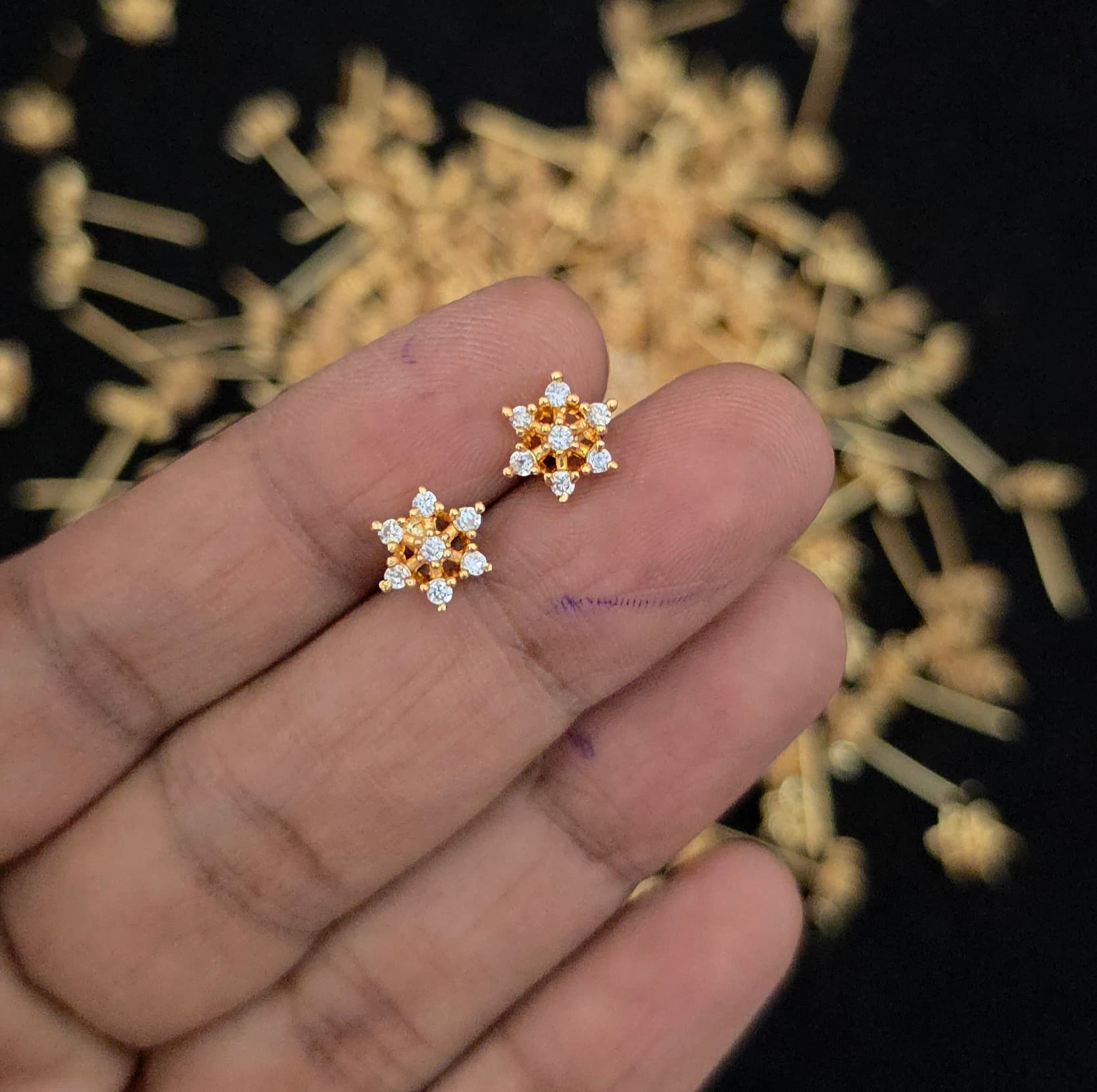 Premium foaming ad stone star pattern stud