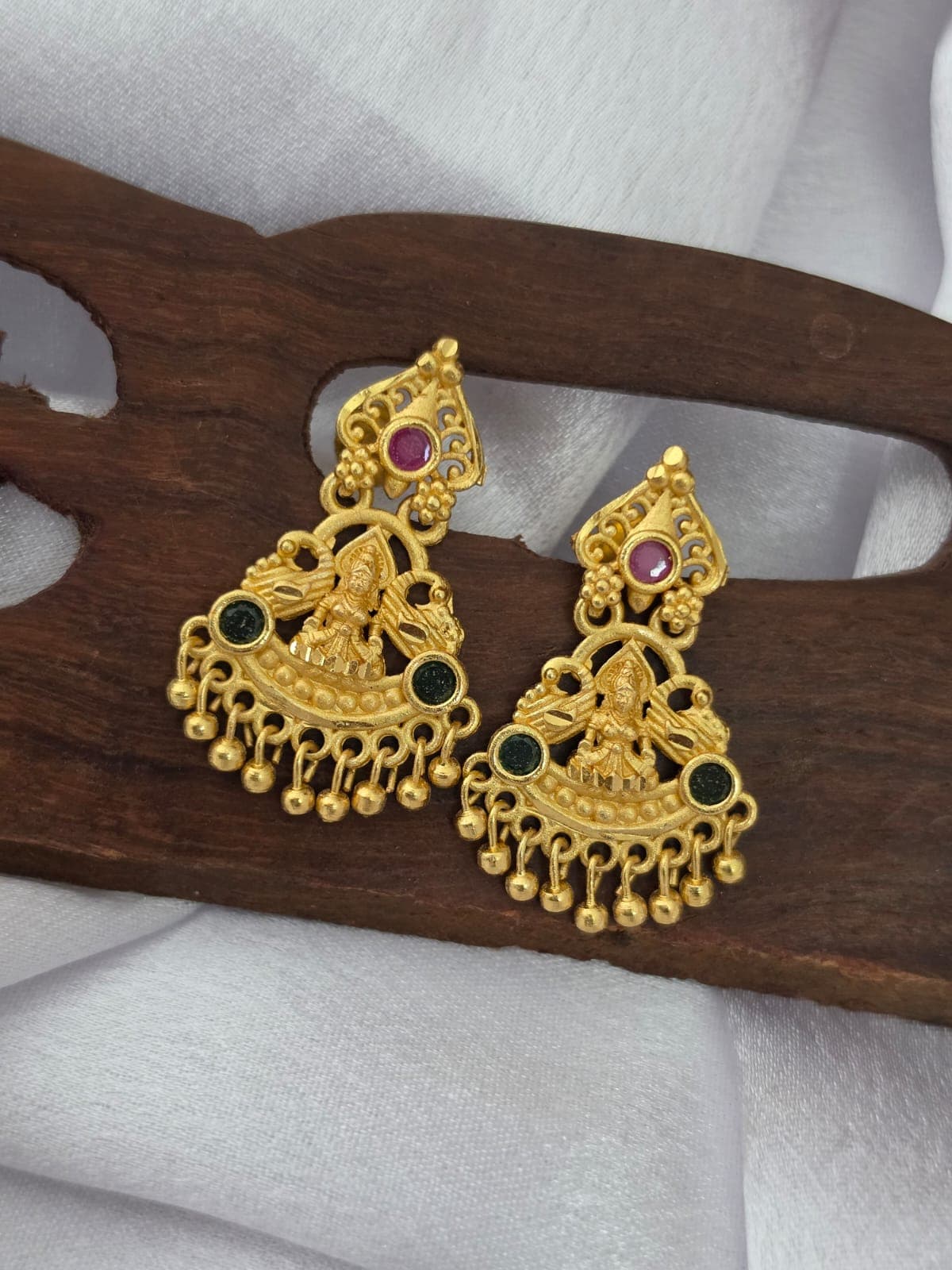 Premium foaming  lakshmi drops earing