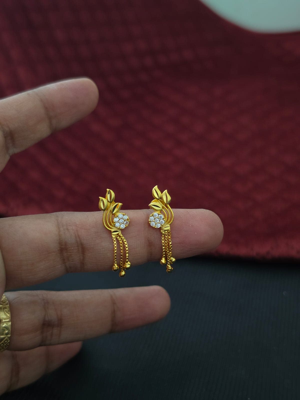 Premium foaming ad stone flower chain drops earings
