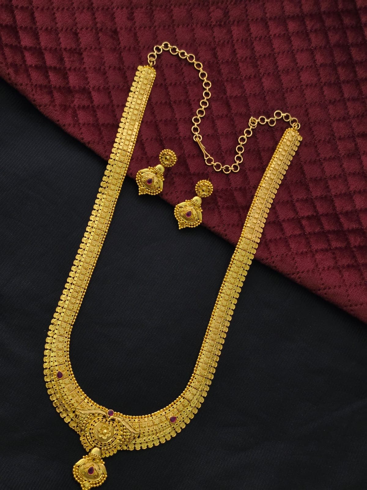 premium foaming ruby stone haram with earings