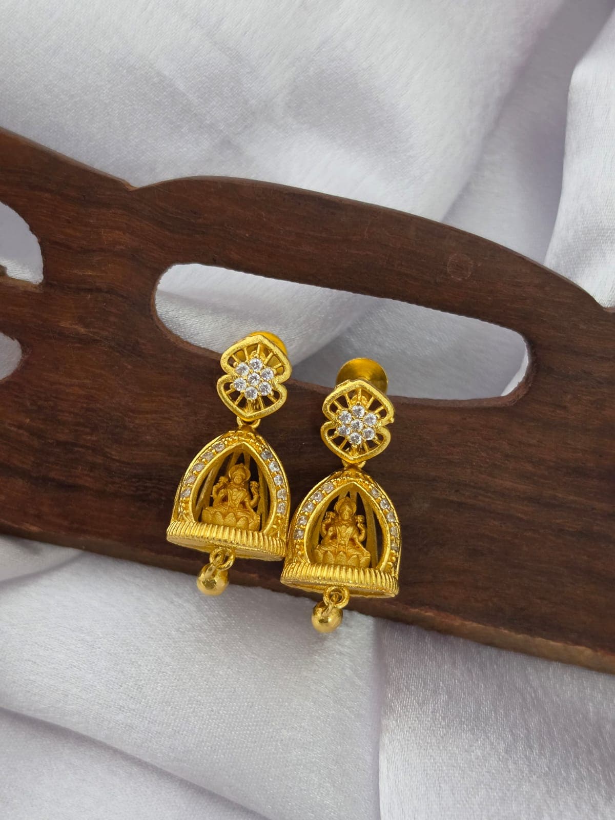 Premium foaming ad  stone lakshmi drops jhumka