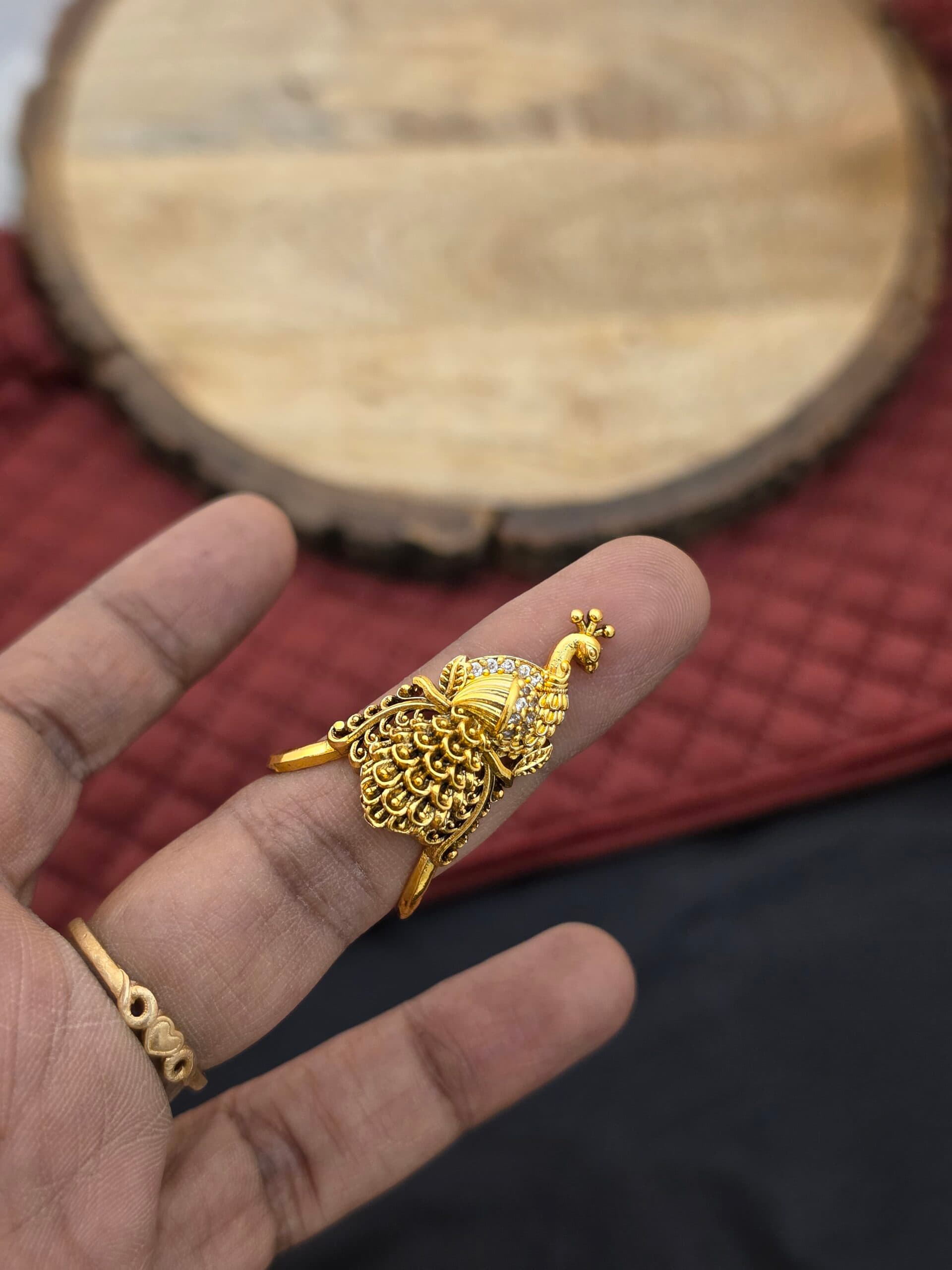 Premium Mat Peacock Ring