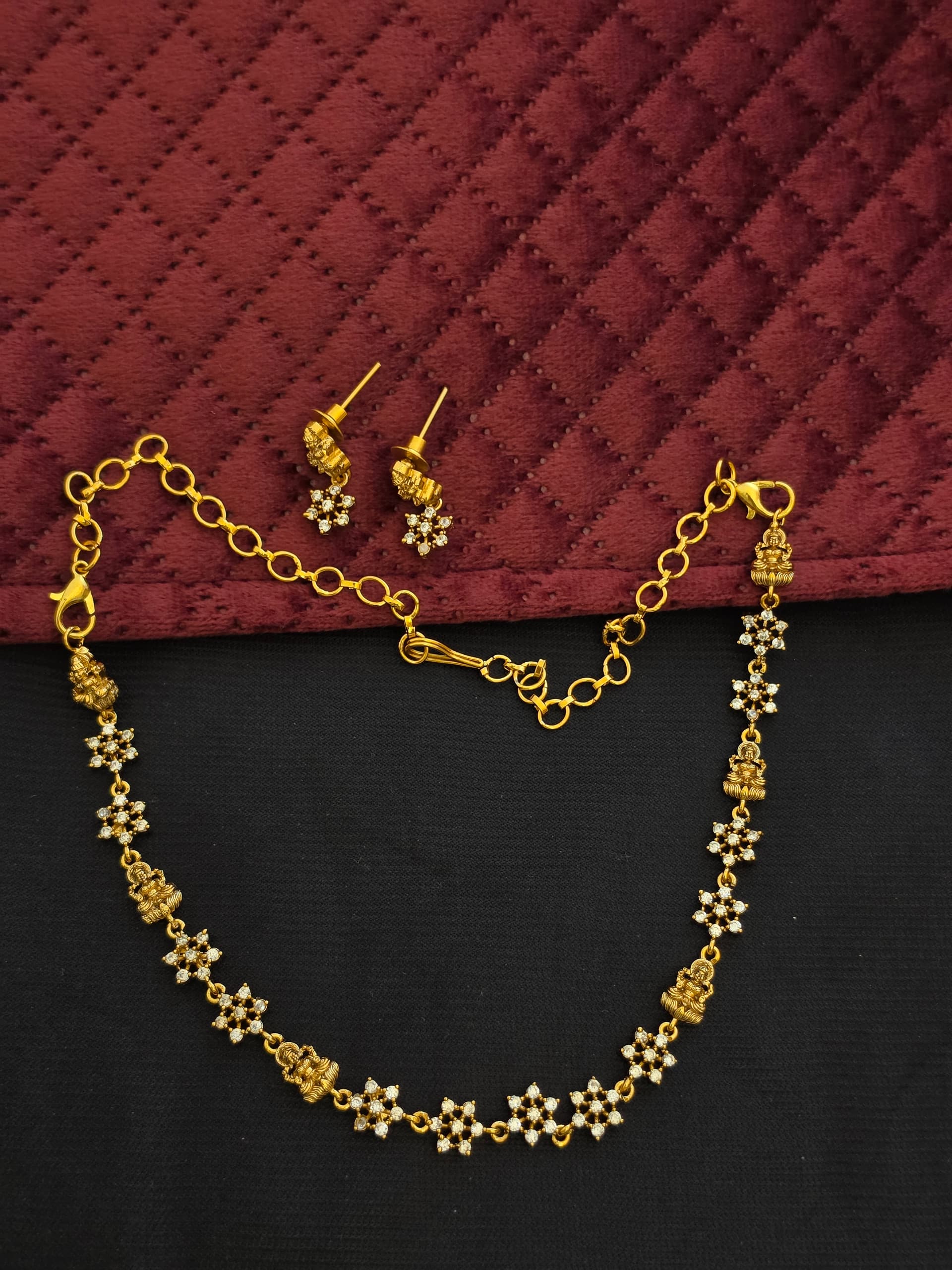 Premium Matt finish Lakshmi Necklace with Stud.