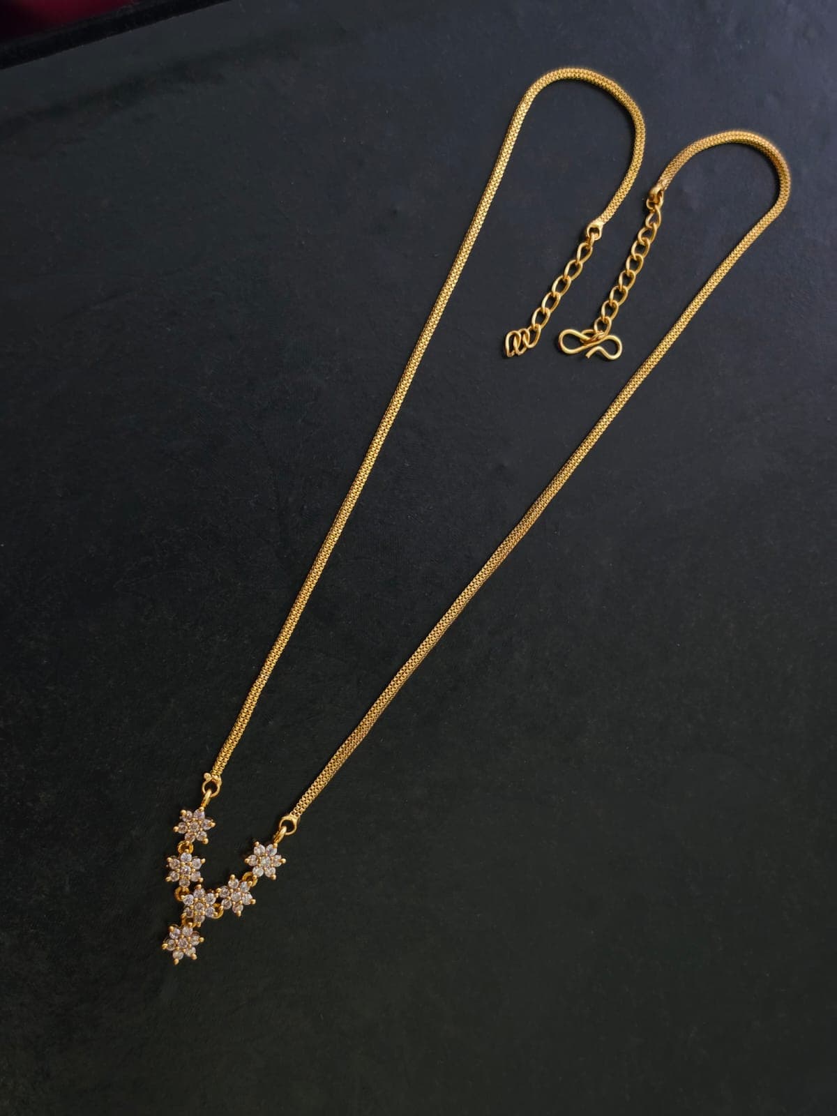 Premium foaming ad  stone star necklace