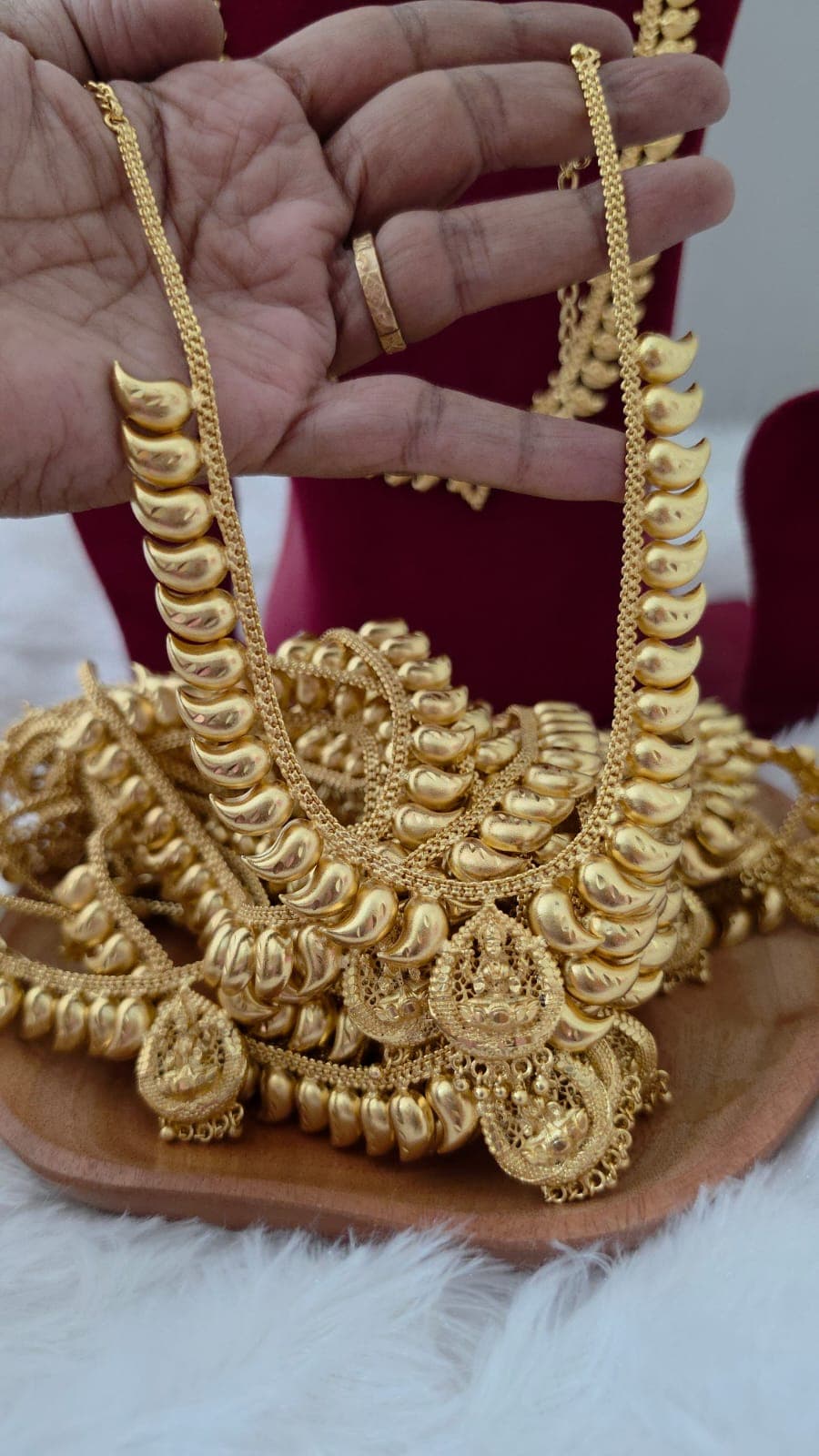 Premium foaming lakshmi manga necklace
