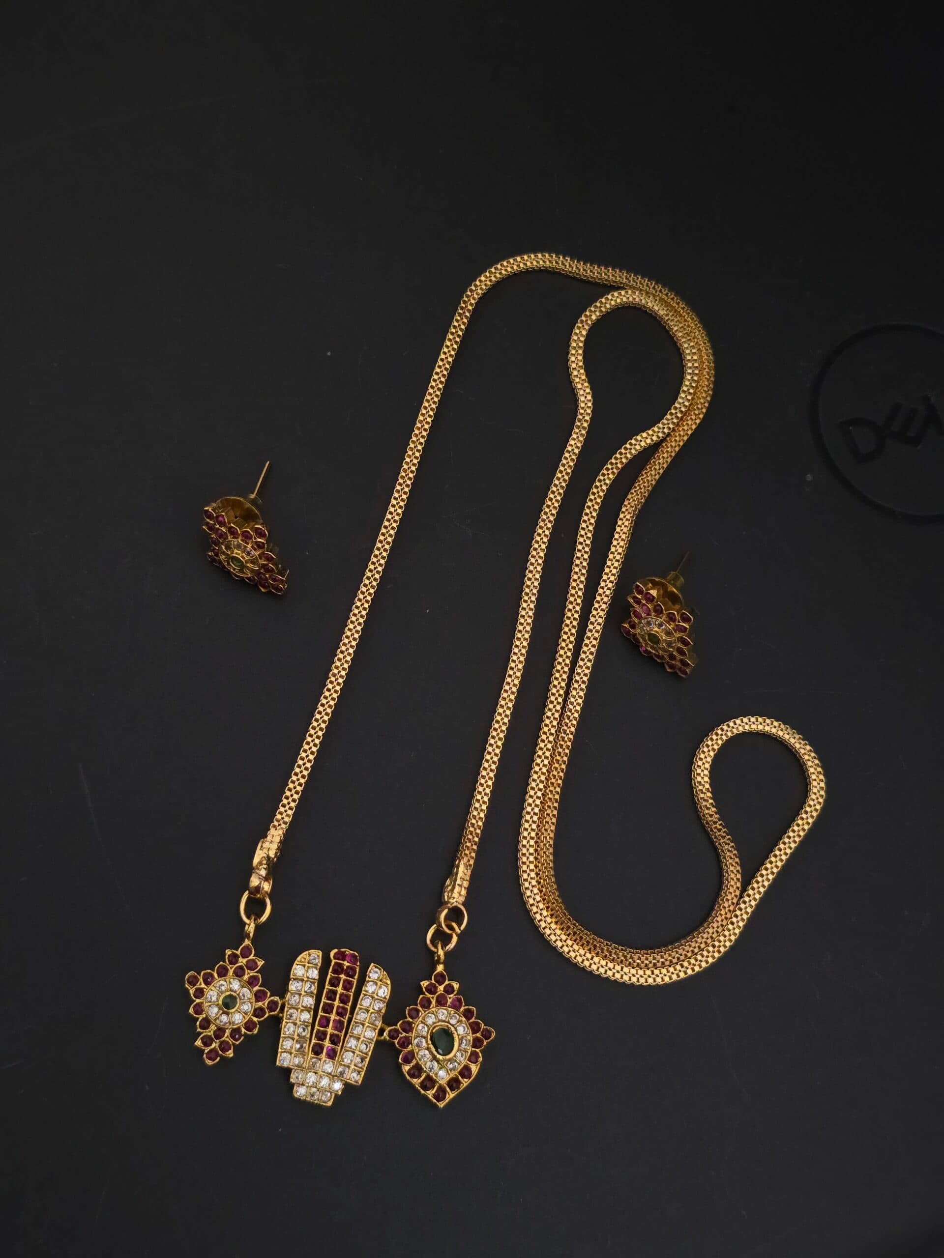 Premium Matt 28 Inch dollar chain with earings