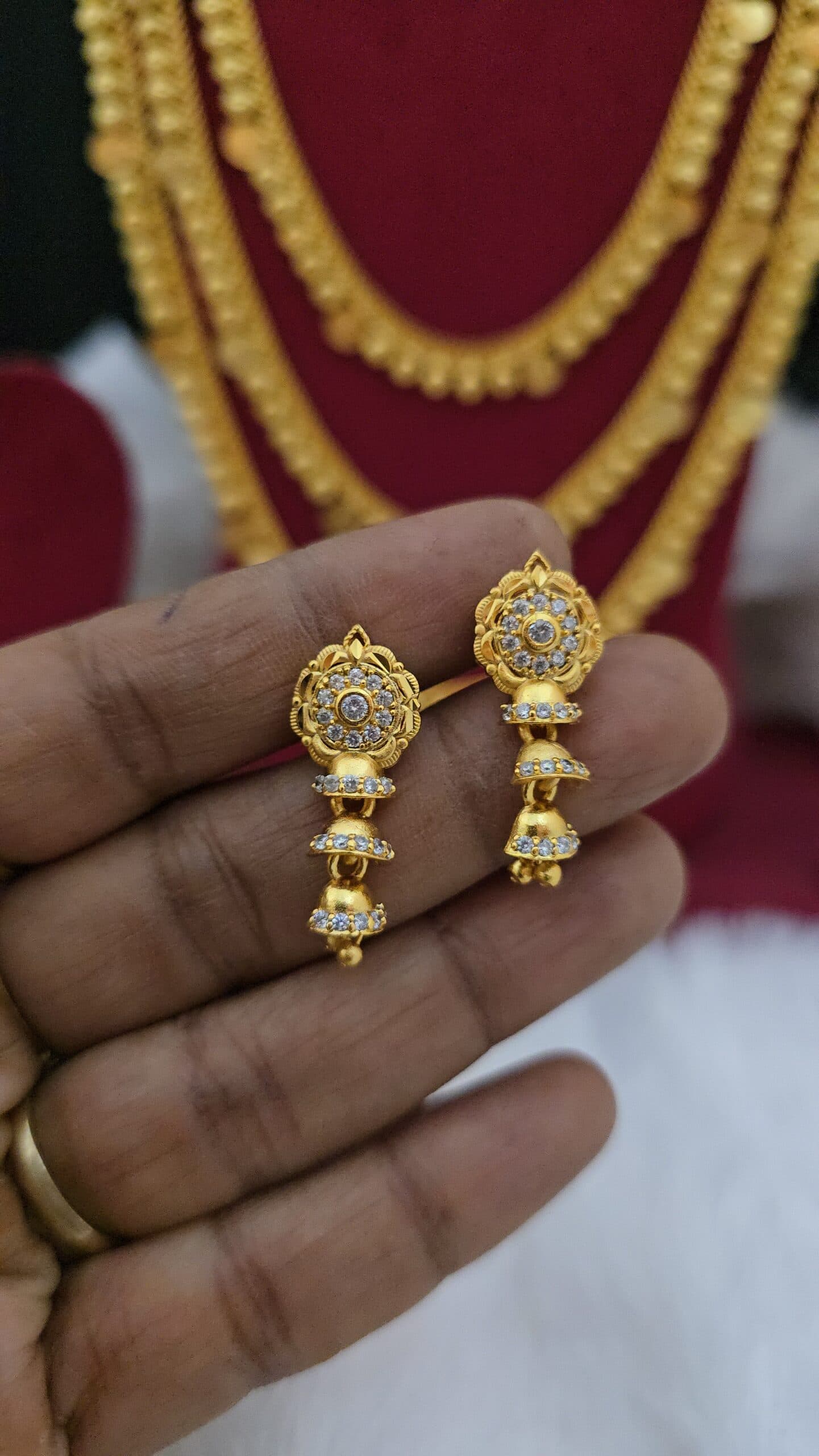 Premium foaming ad stone jhumka