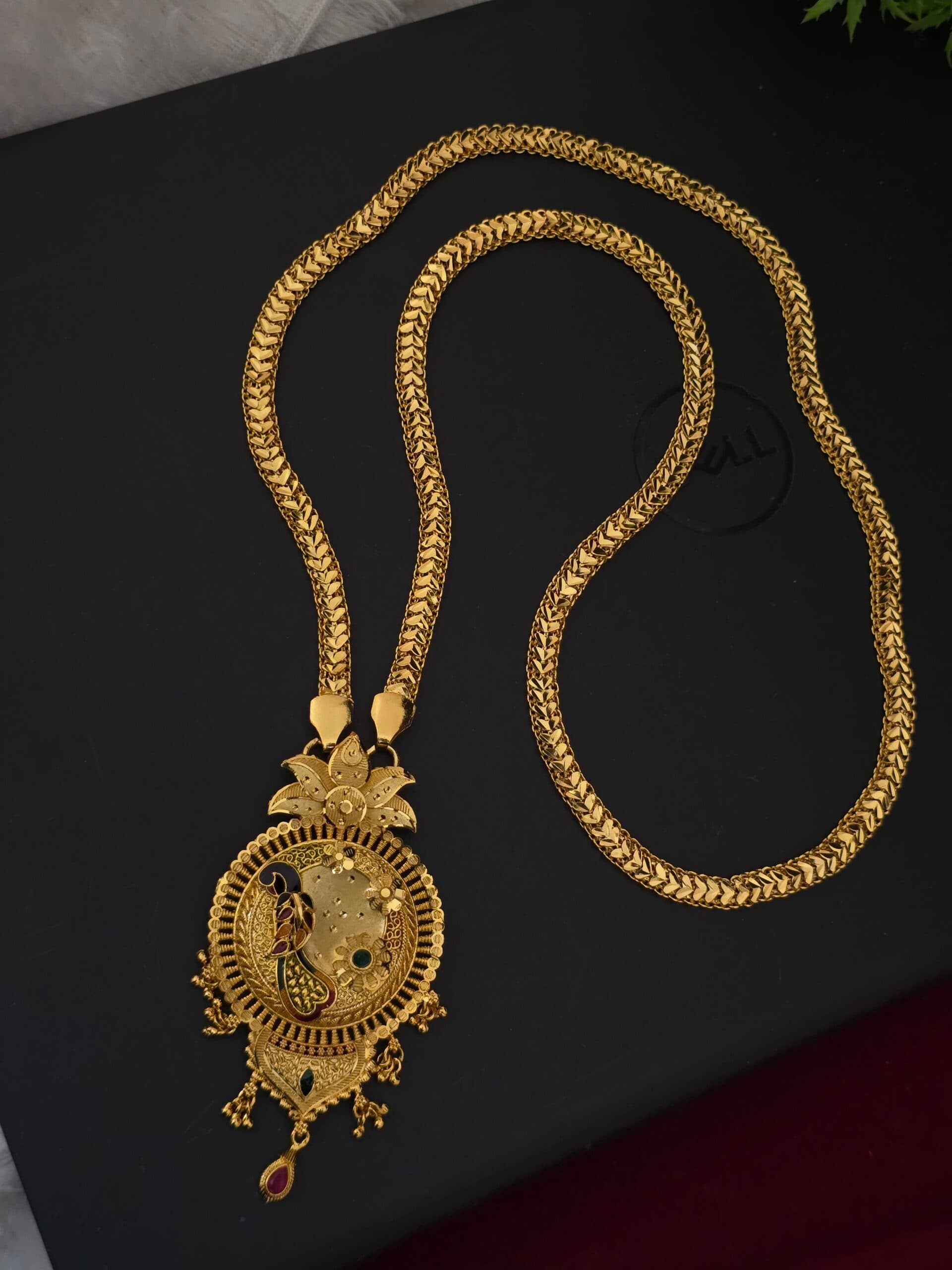 Premium foaming 32 inch enamel peacock dollar chain