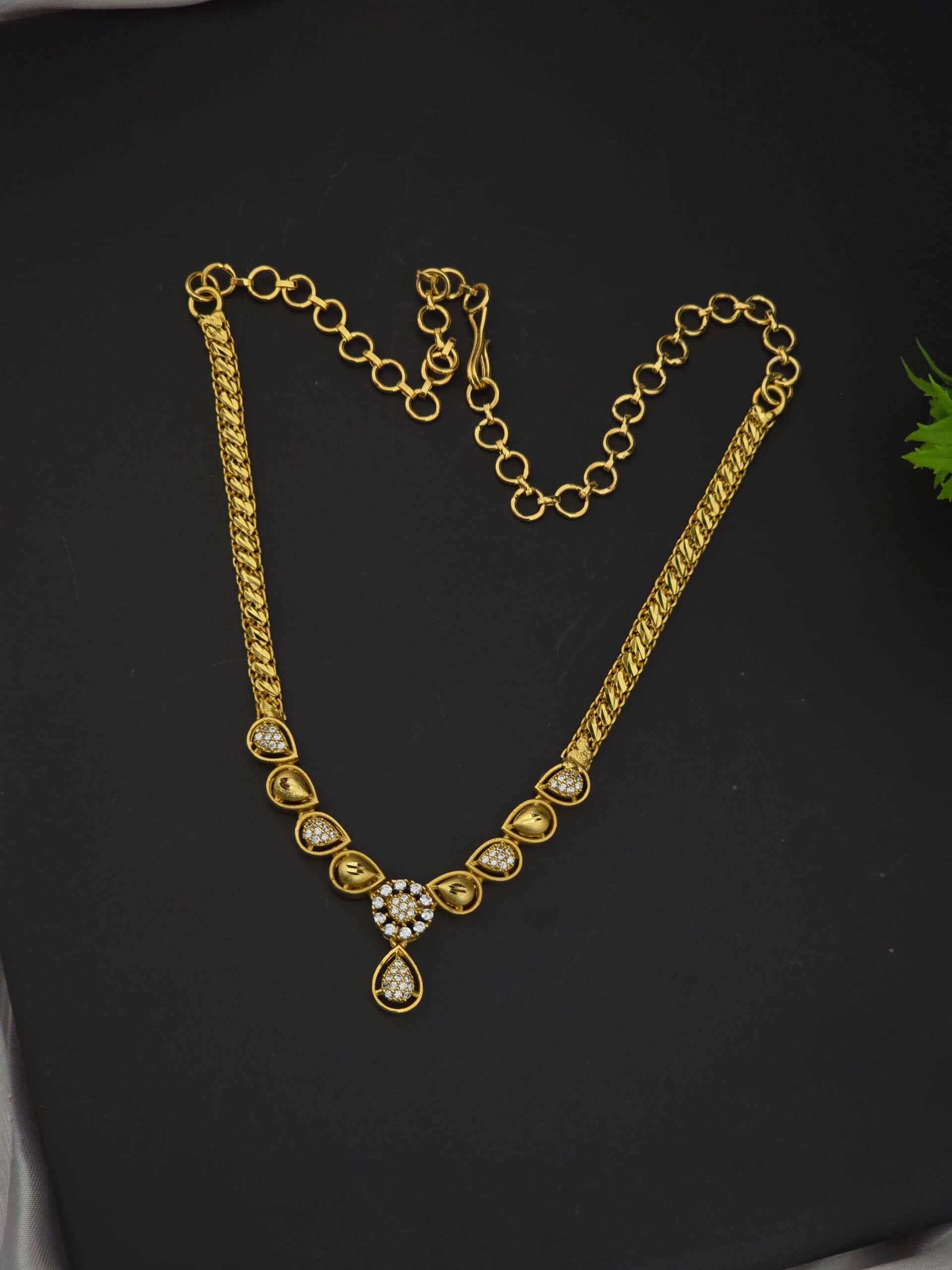 Premium foaming ad stone necklace