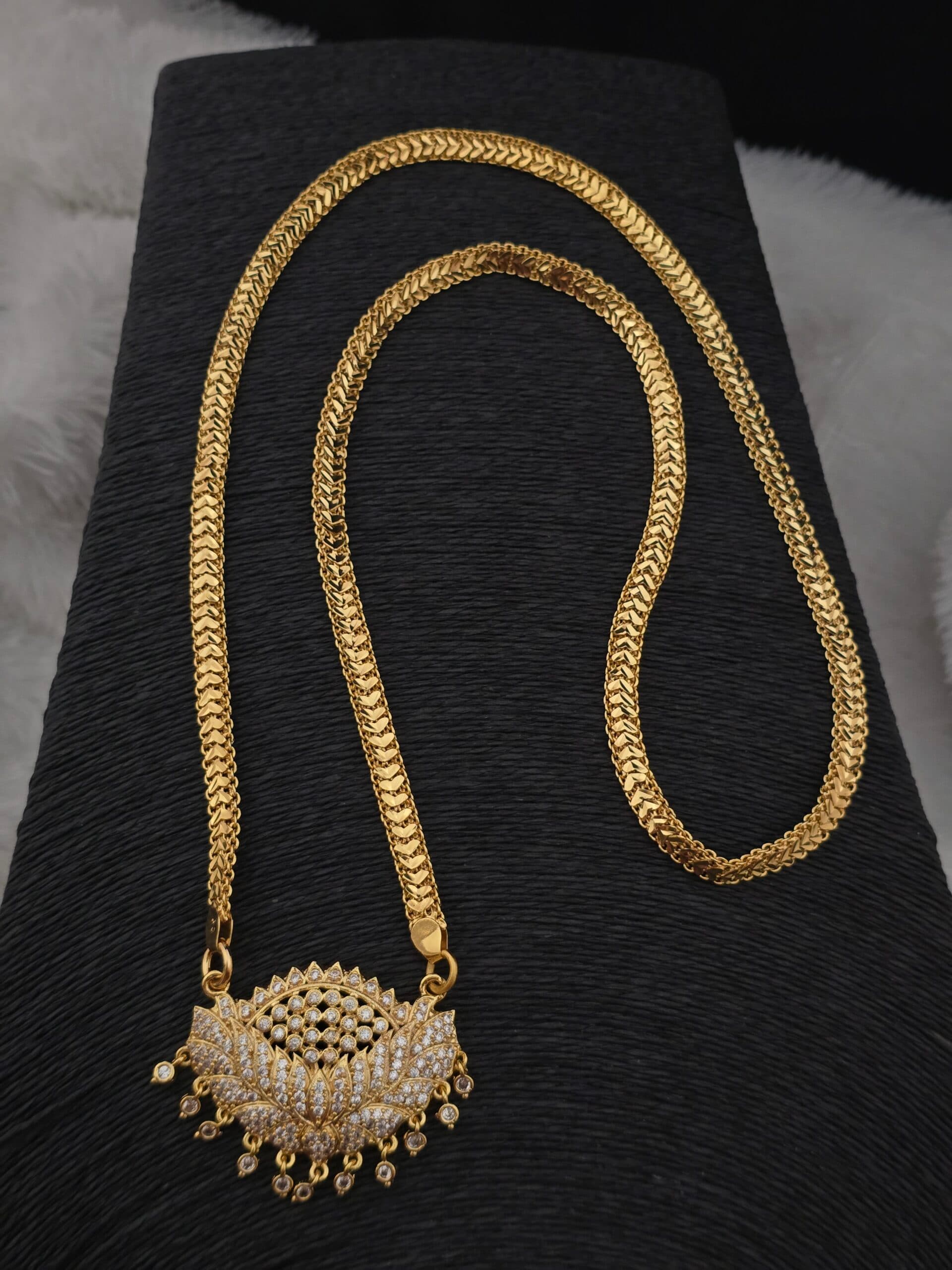 Premium foaming 32 inch ad stone lotus dollar chain