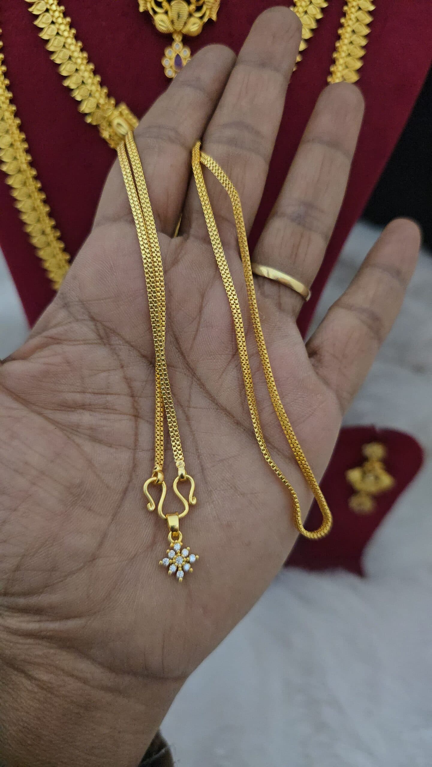 Premium Foaming AD stone dollar chain 18 inch