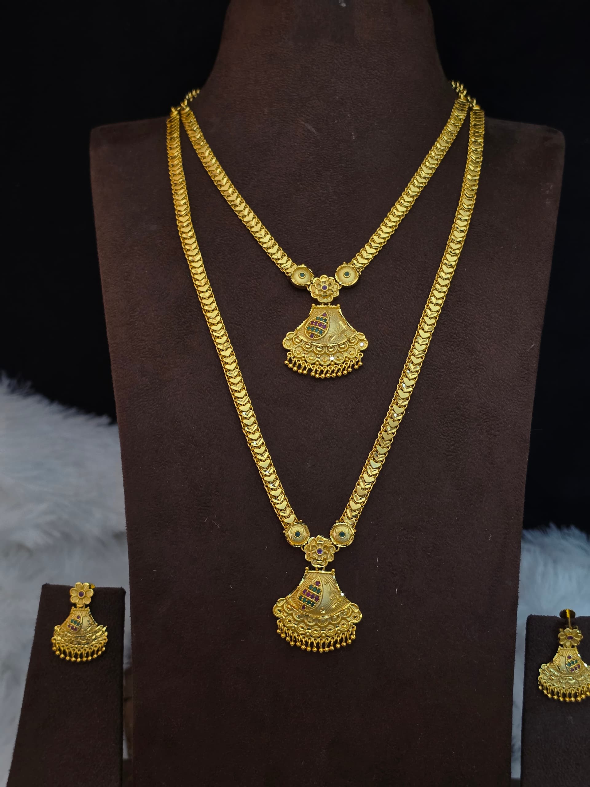 Premium foaming wedding combo set comes necklace haram with stud