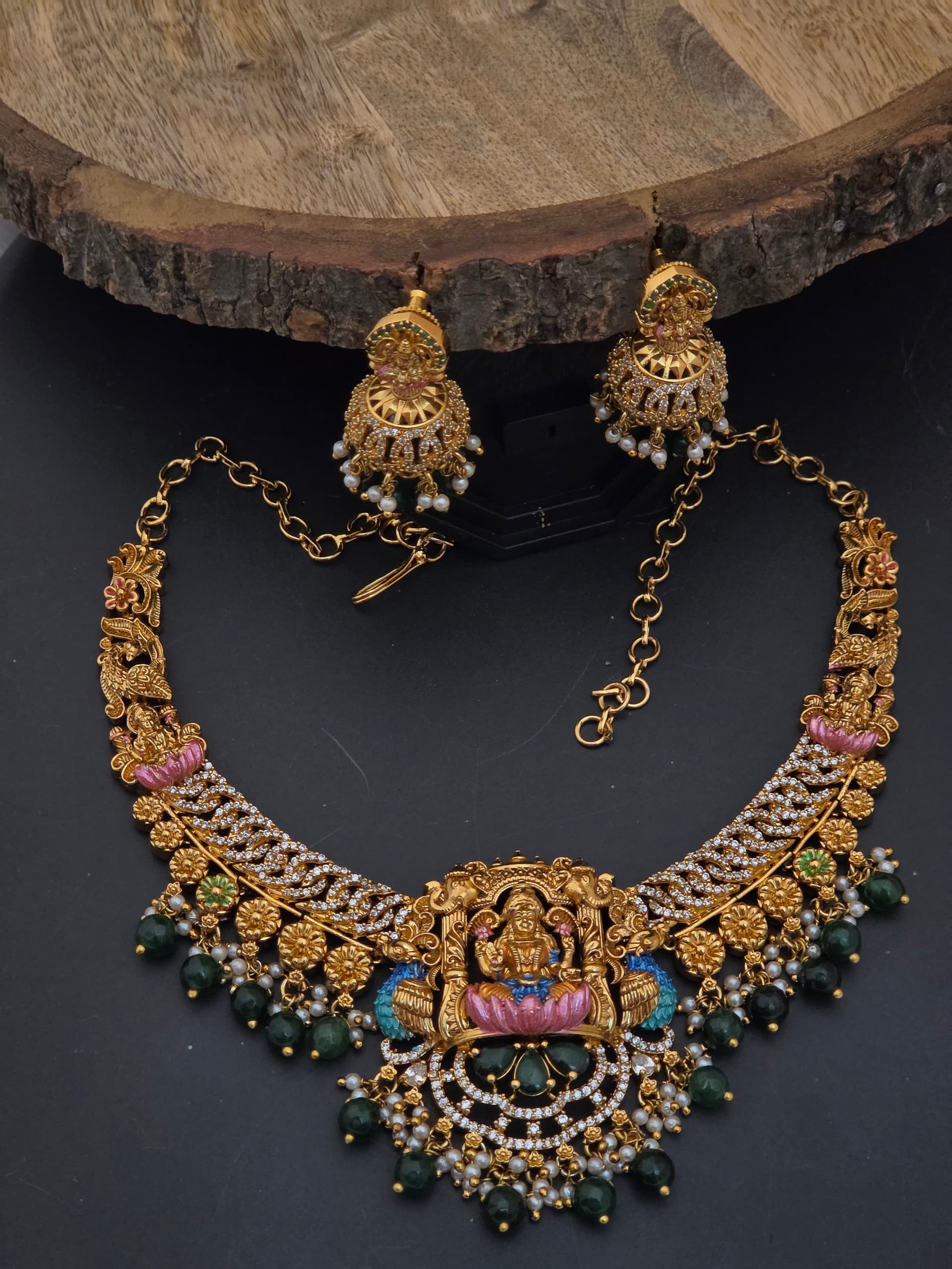 Premium matt meenakar ihand made necklace with jhumka