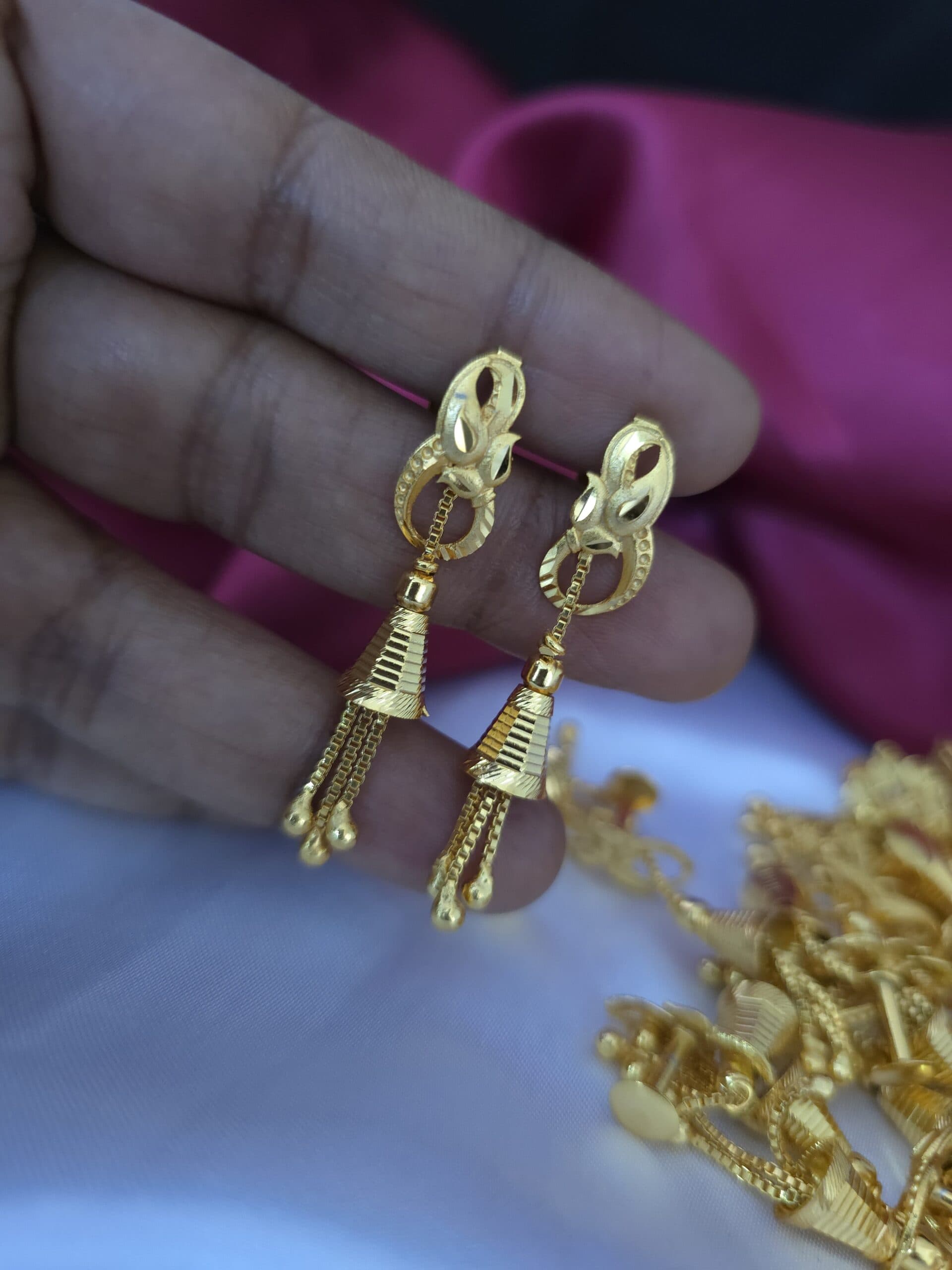 Chain drops earing