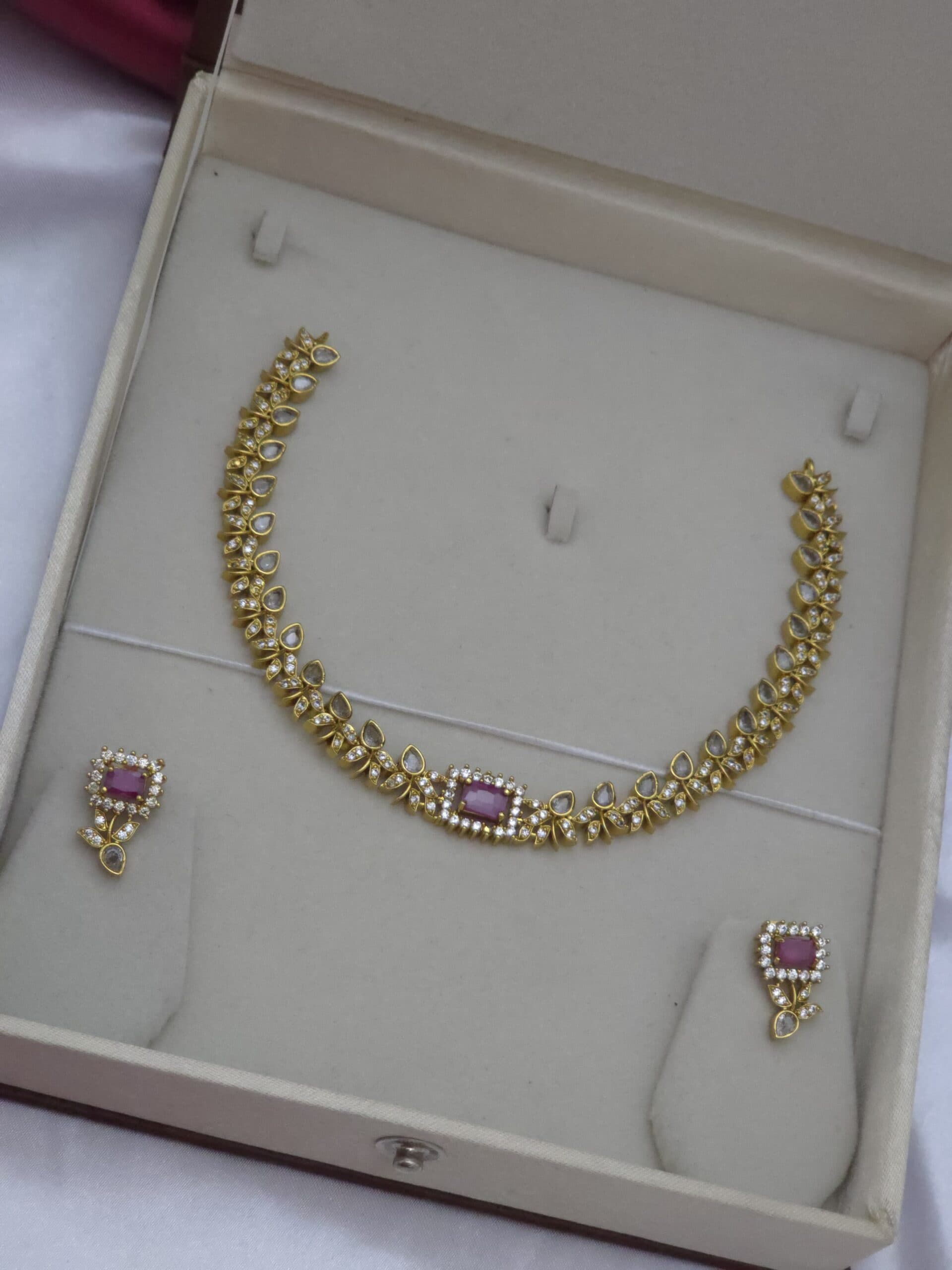 Premium ad Necklace