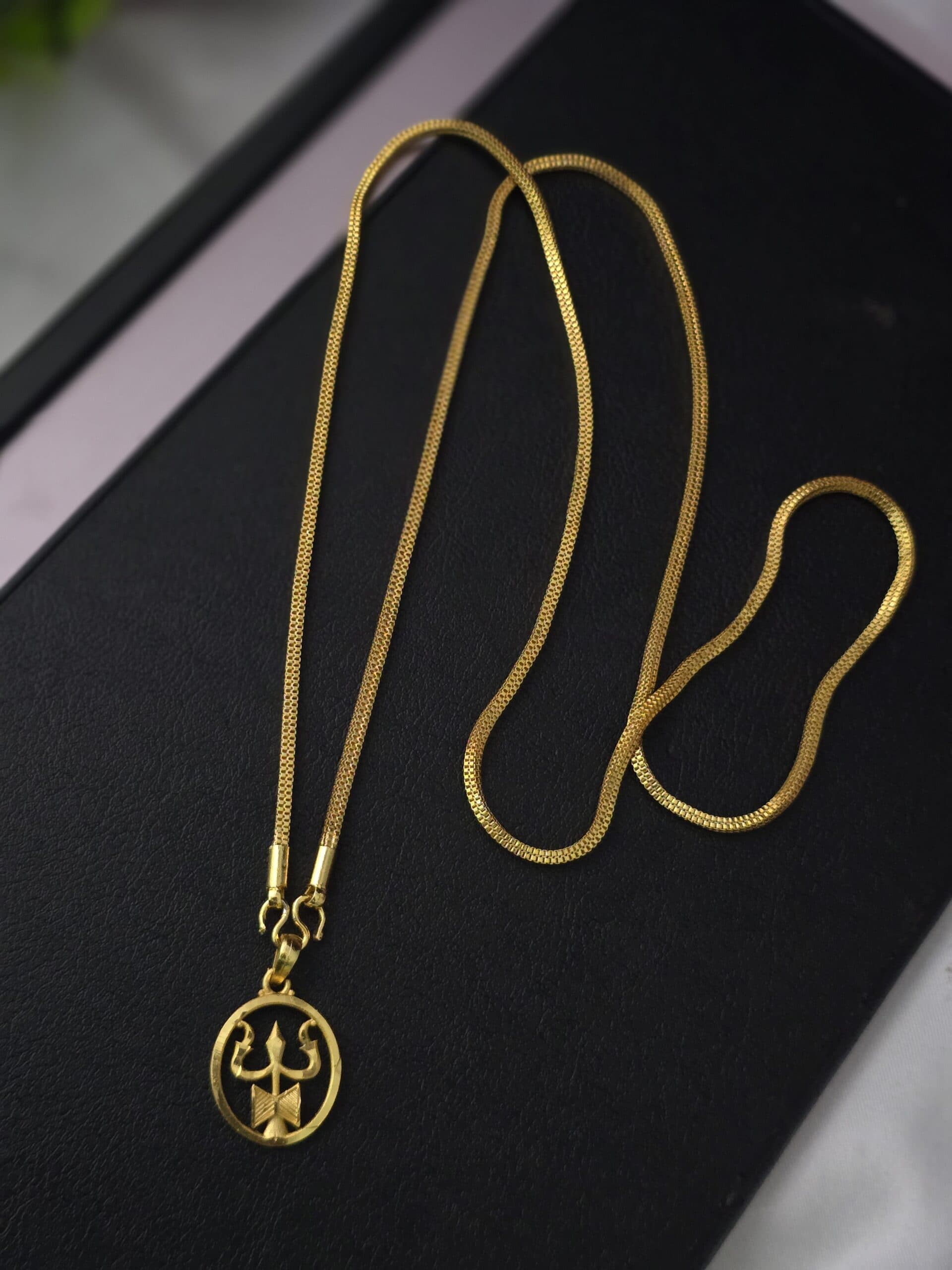 32 inches foaming vel dollar chain